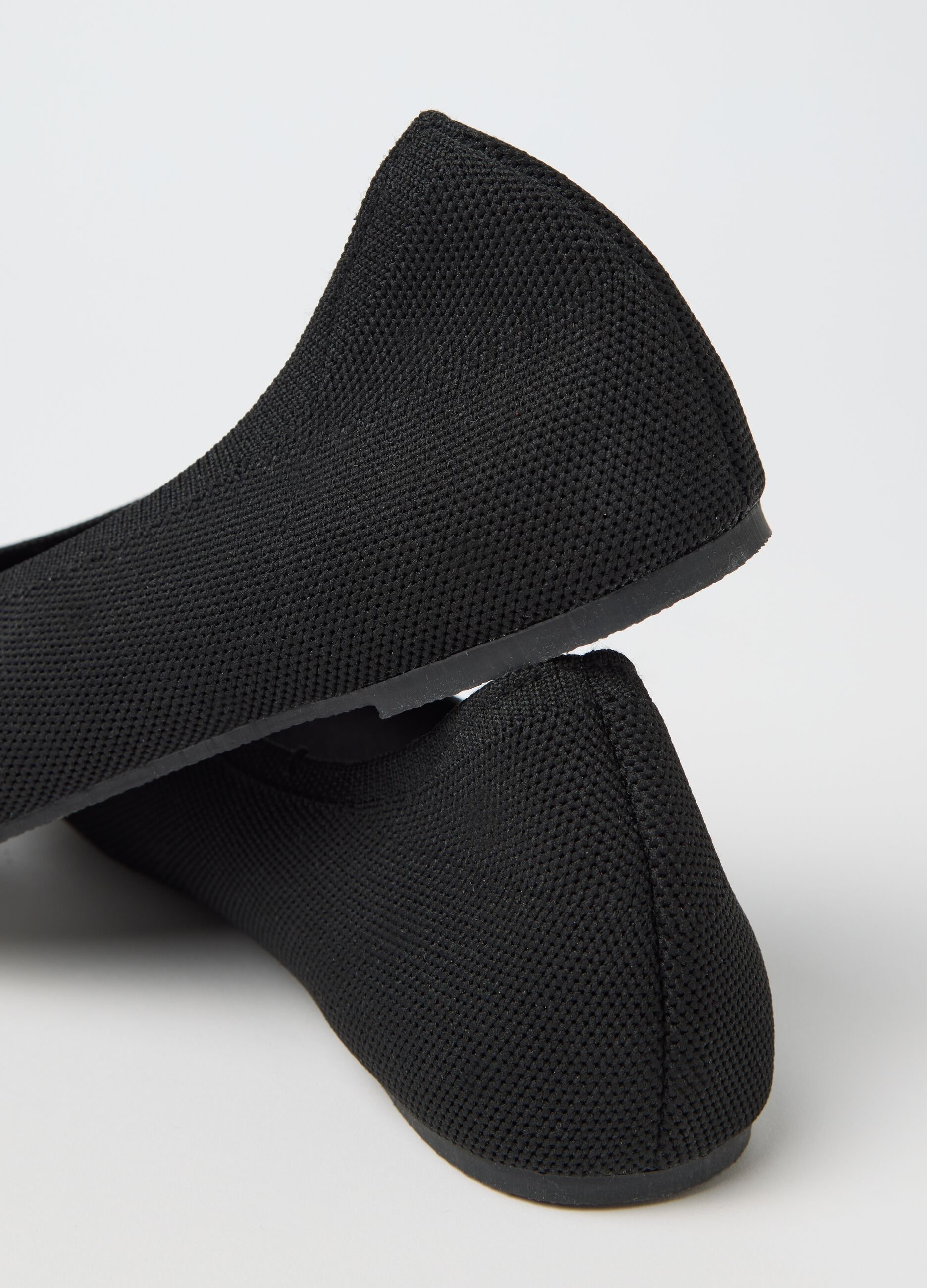 Black Fabric Blend Ballet Flats