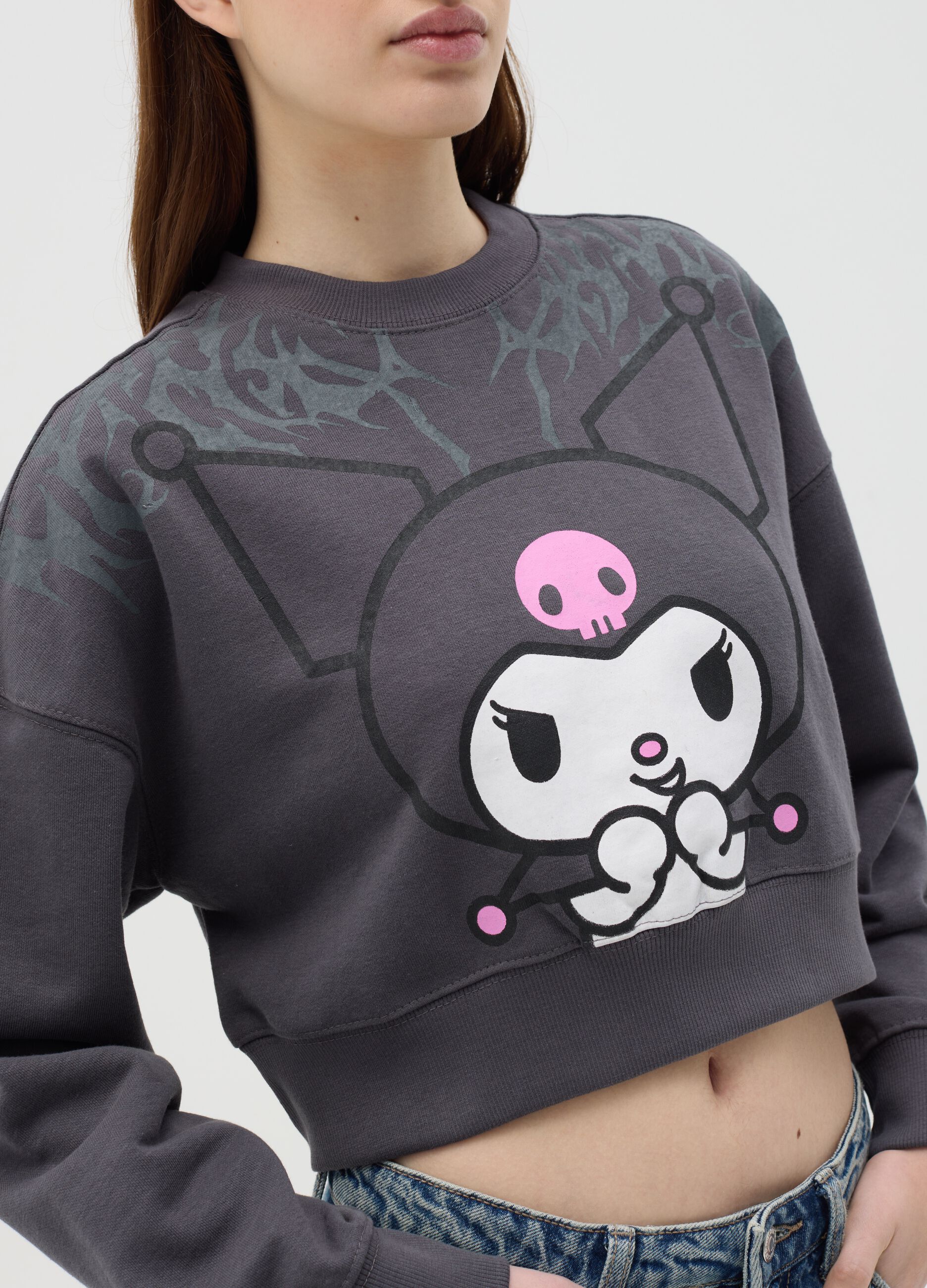 Black cropped sweatshirt with Kuromi print