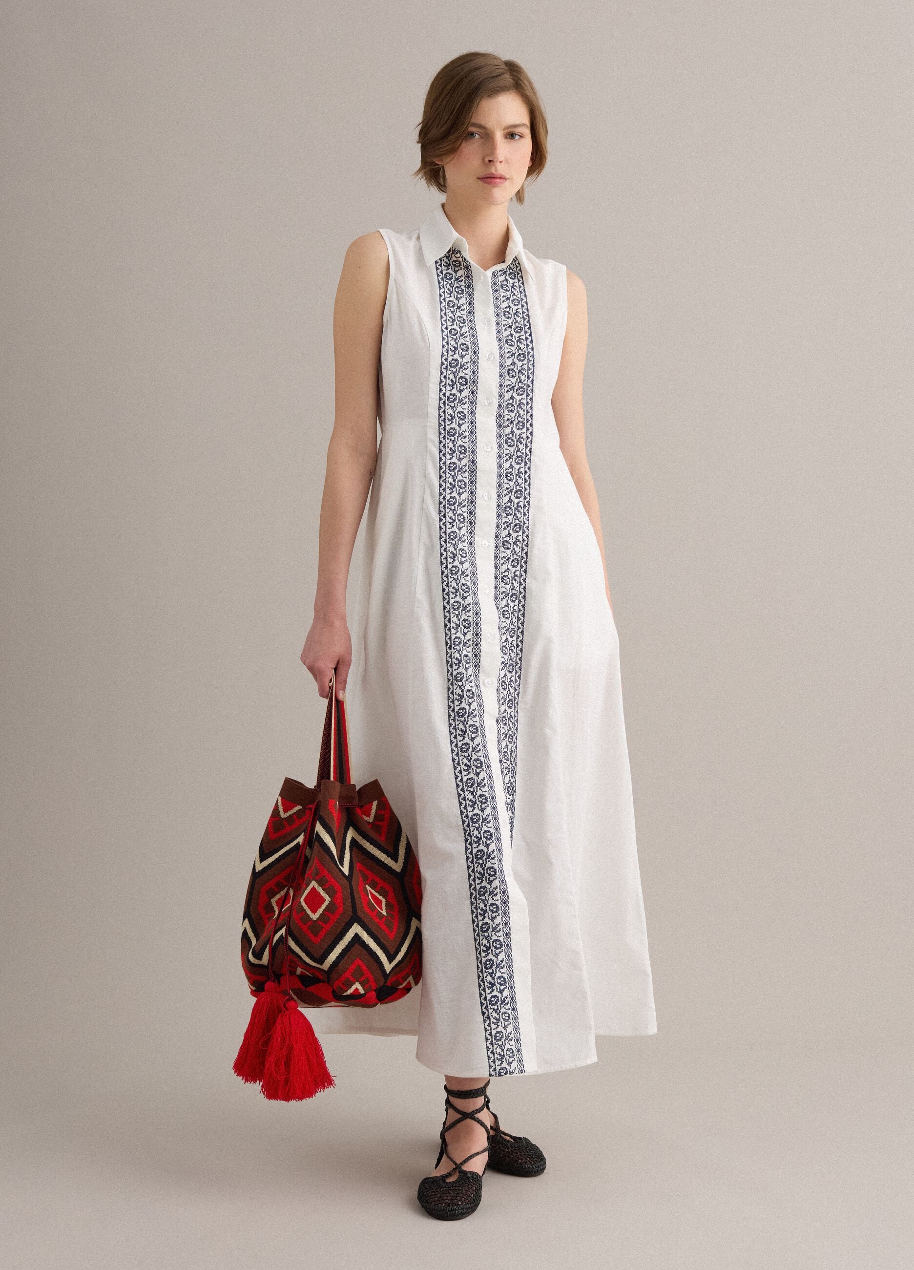 Beach bag with tassels and multicolour ethnic details