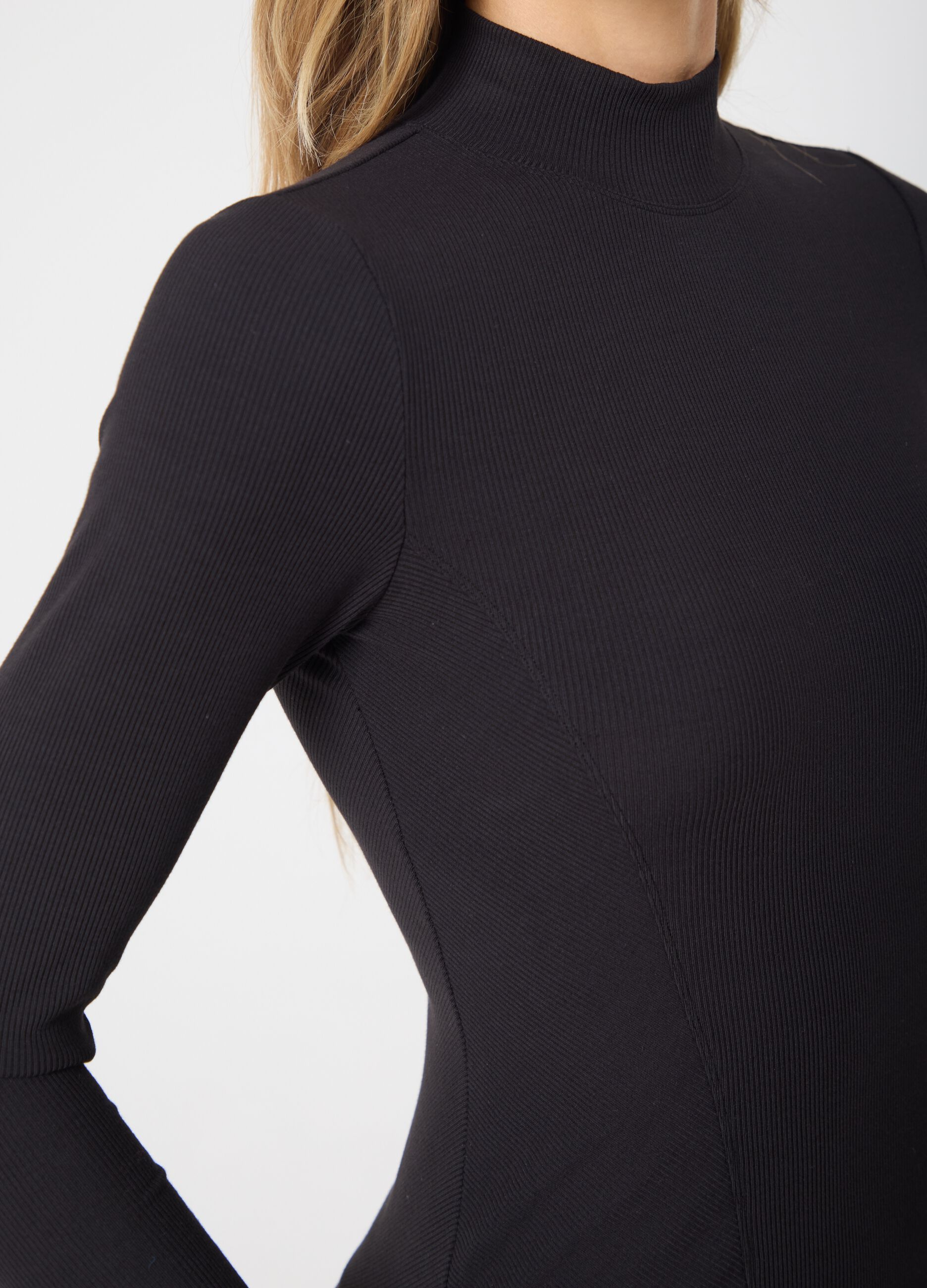 Long Sleeve Mock Neck T-Shirt ALTAVIA STUDIO
