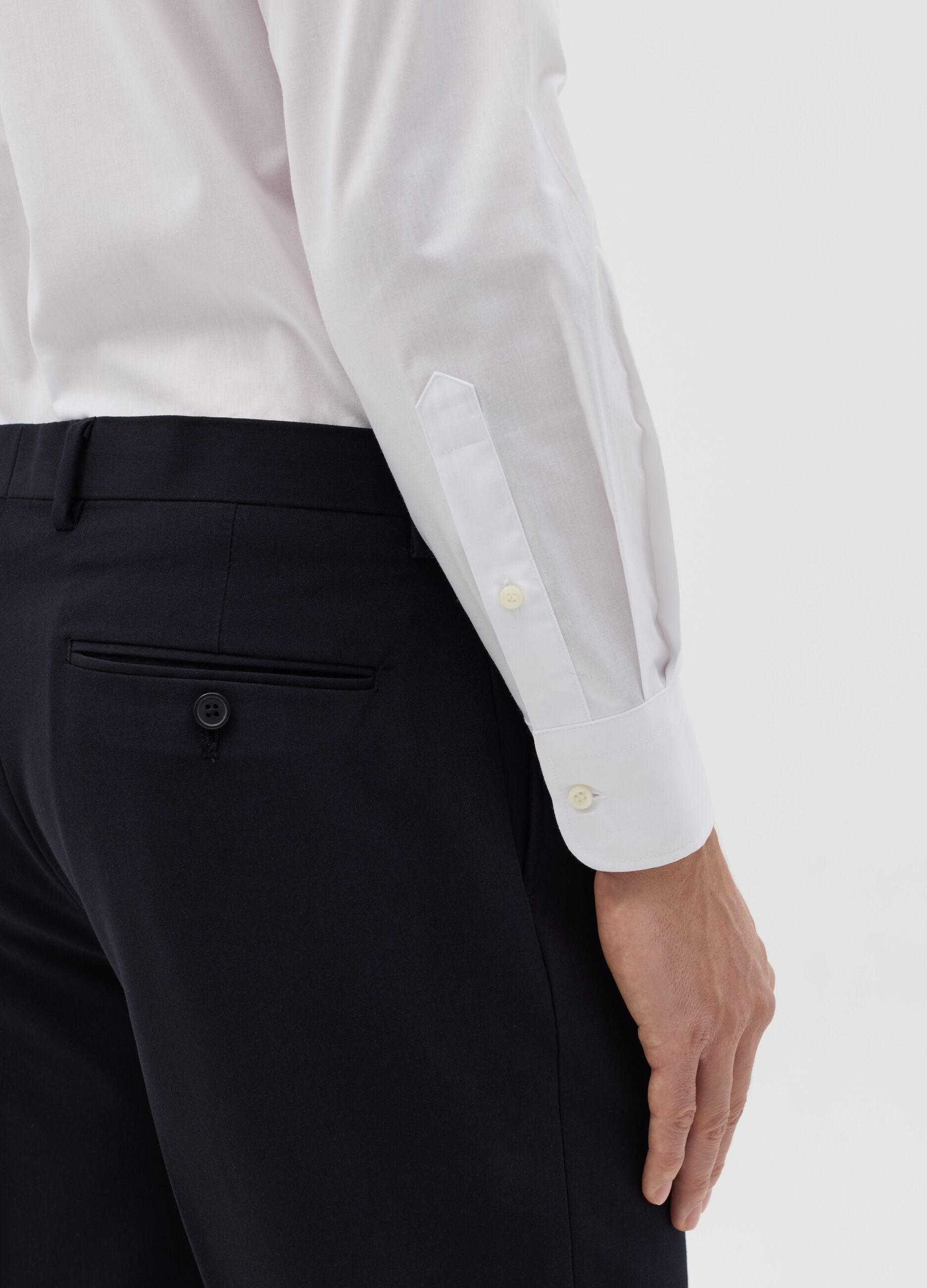 Regular-fit easy-iron shirt with pocket