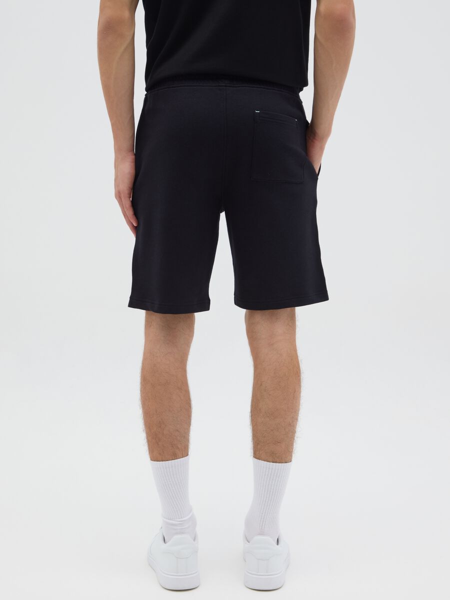 Men's Black Cotton Blend Regular Fit Shorts_3