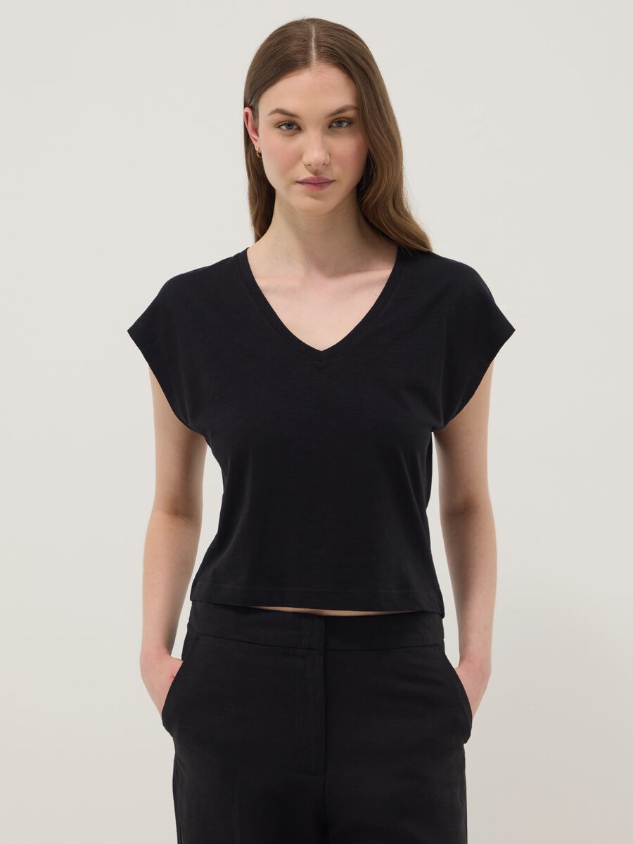 T-shirt blu in puro cotone con scollo a V regular fit_1