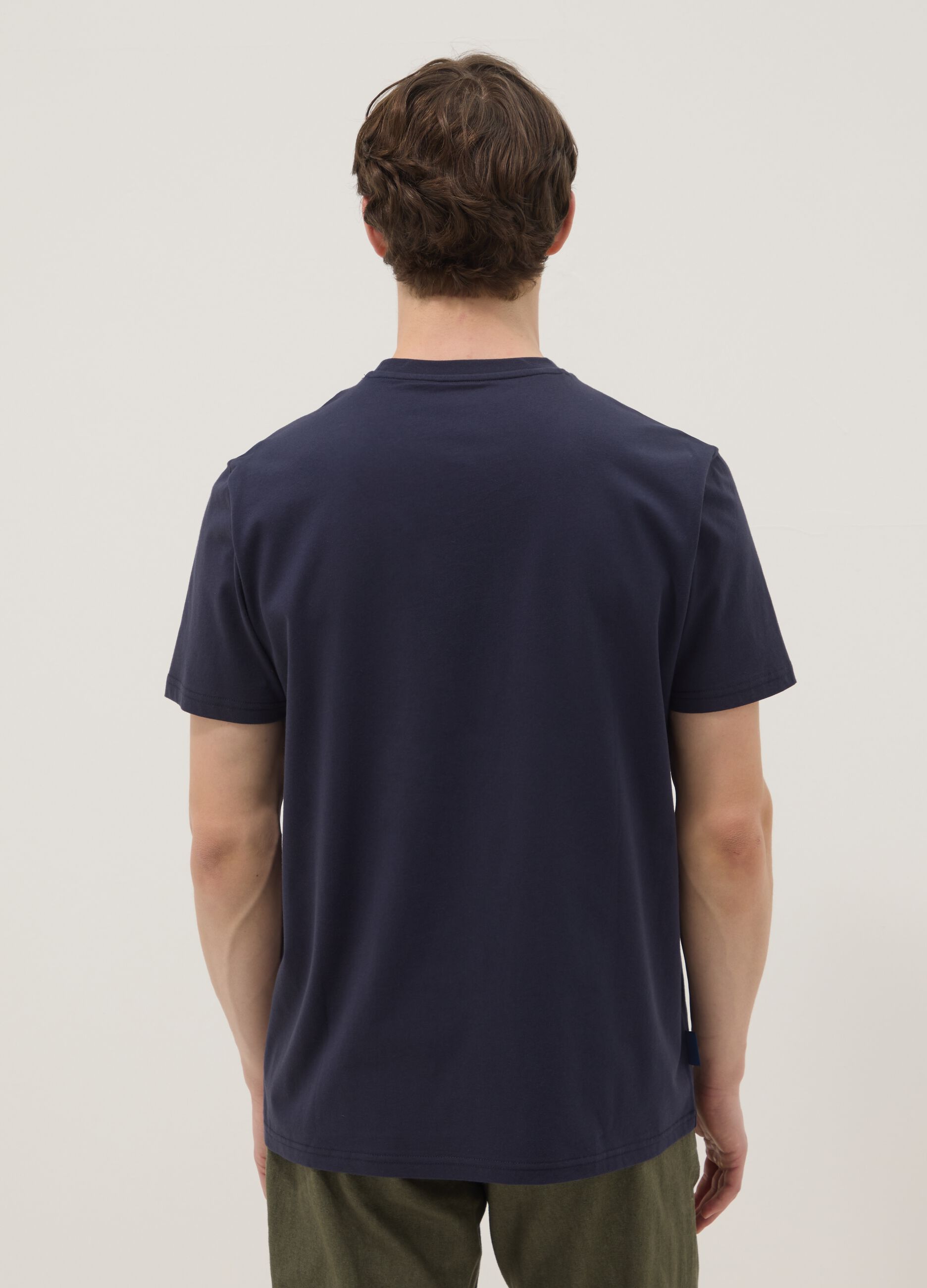T-shirt blu in puro cotone con stampa frontale regular fit