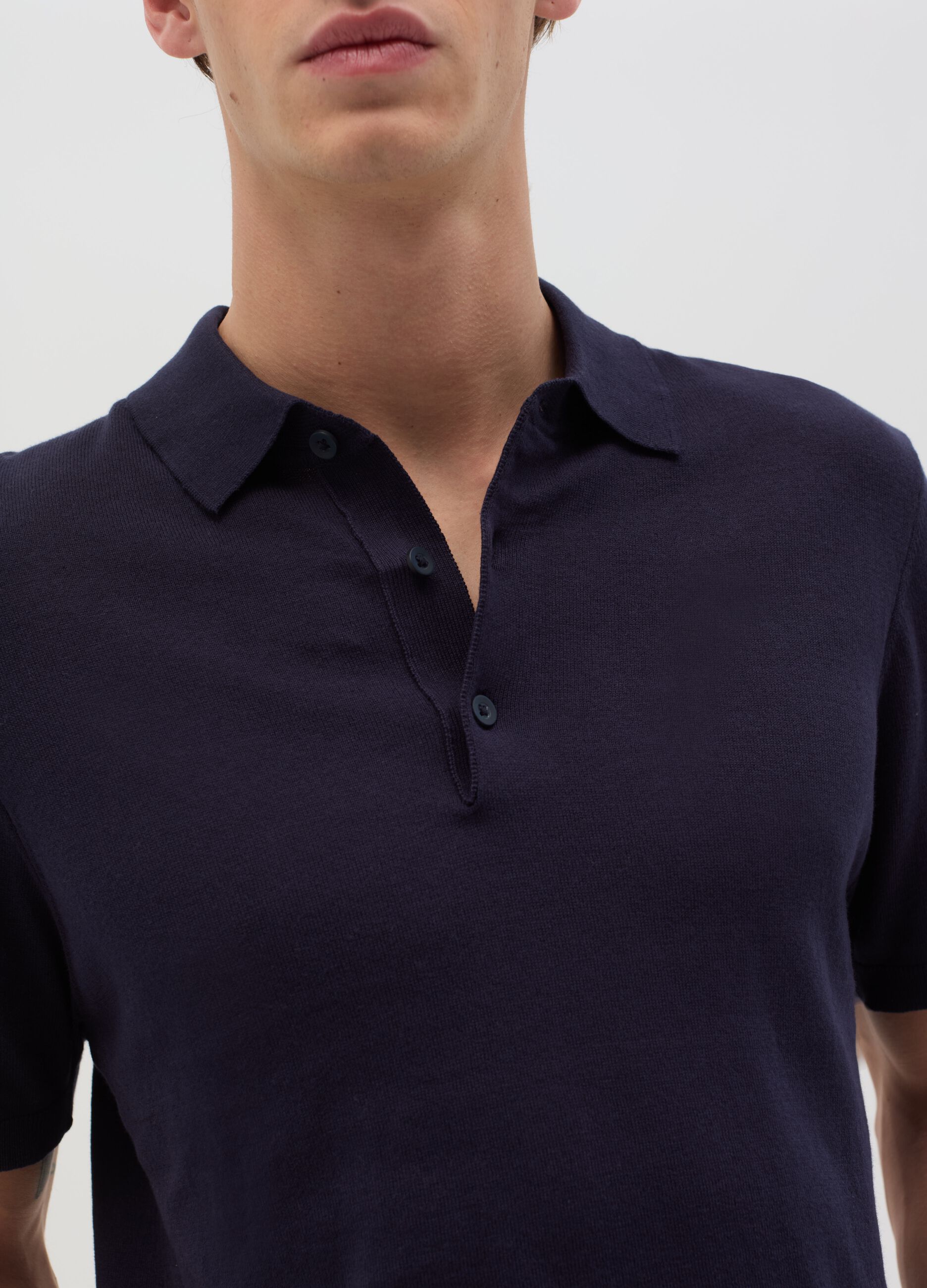 Polo shirt in solid colour cotton