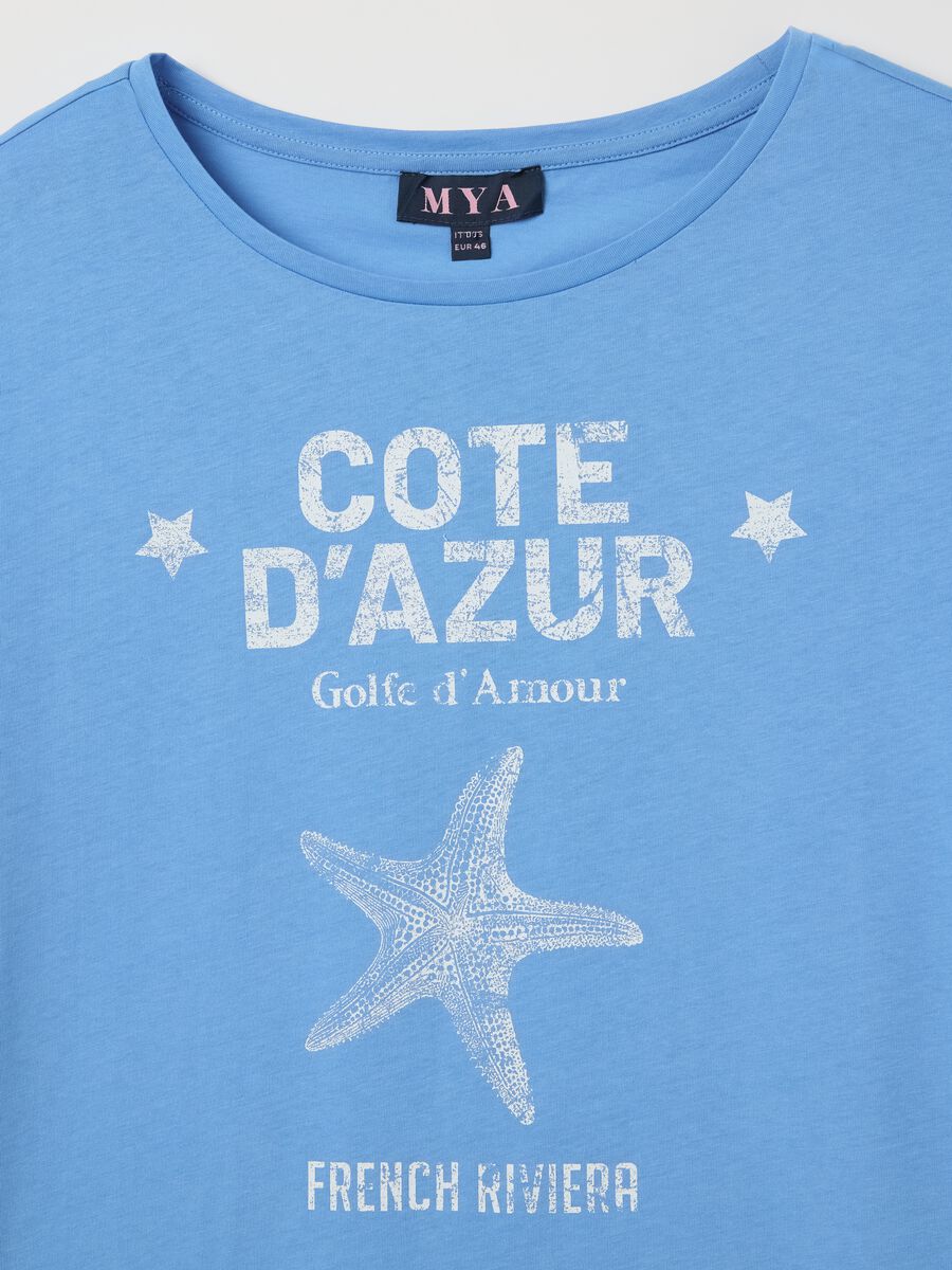 Light blue T-shirt featuring Cote d'Azur Mya print_5