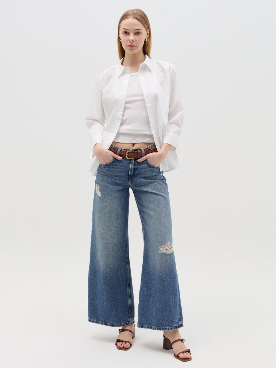 White shirt with three-quarter-length sleeves_1