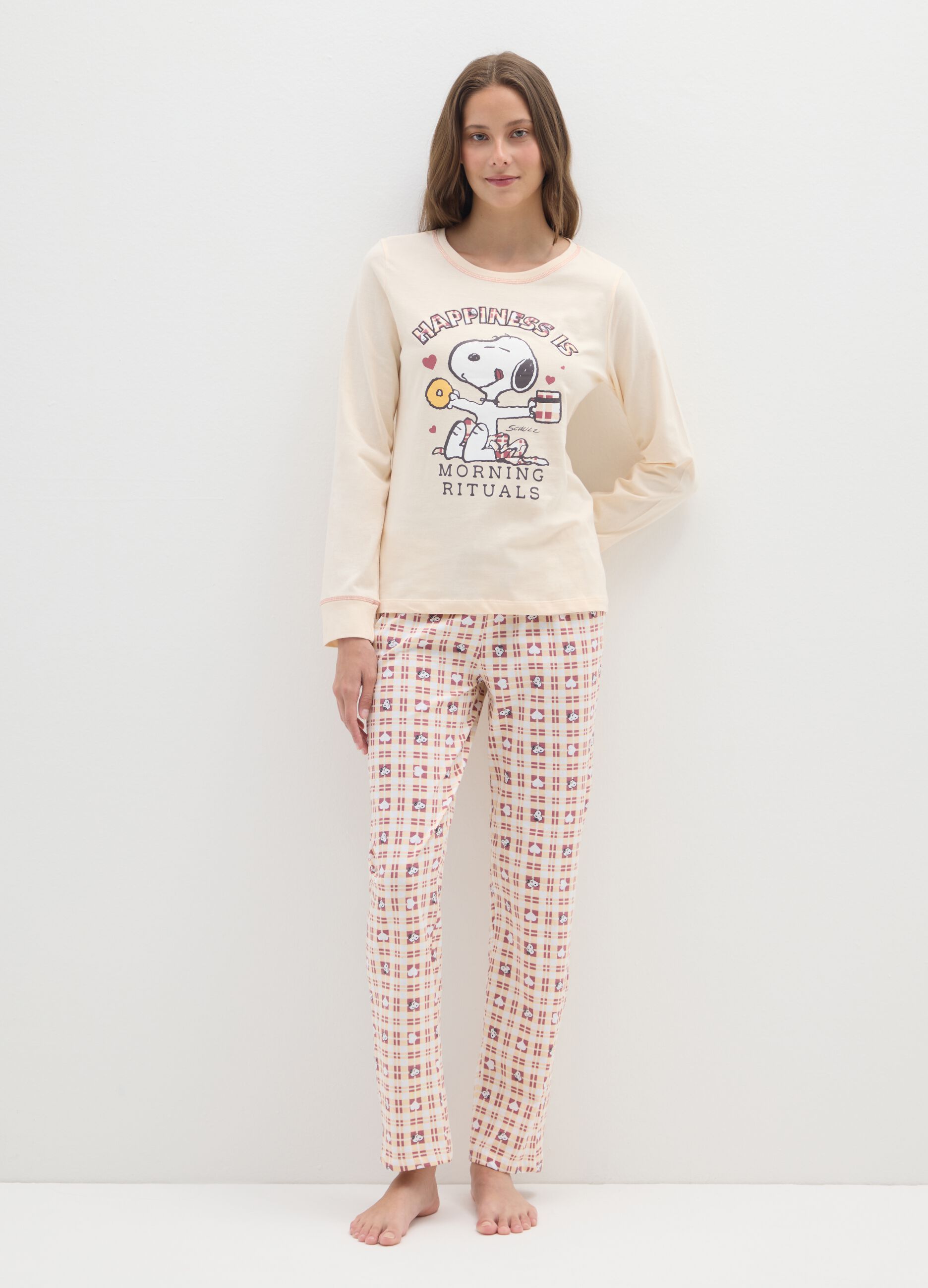 Beige cotton pyjamas with Snoopy