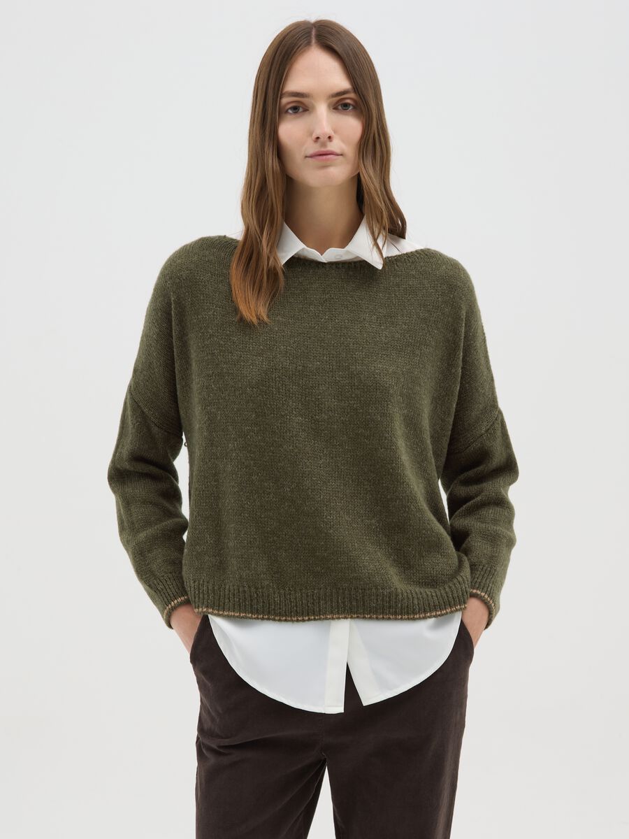Dark green sweater with round neckline and contrast trim_0