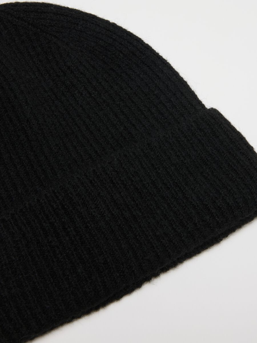 Cappello nero in misto lana_1