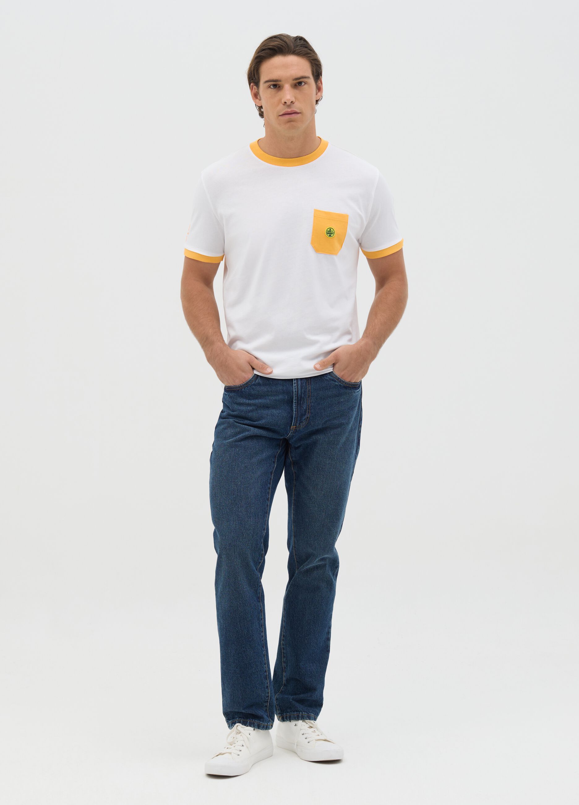 White T-shirt with pocket and contrasting details