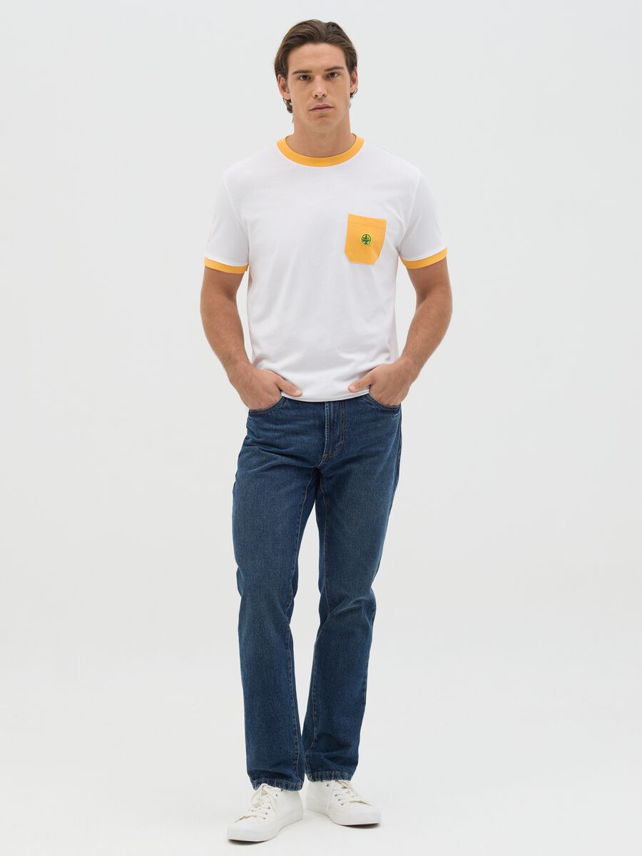 White T-shirt with pocket and contrasting details_1