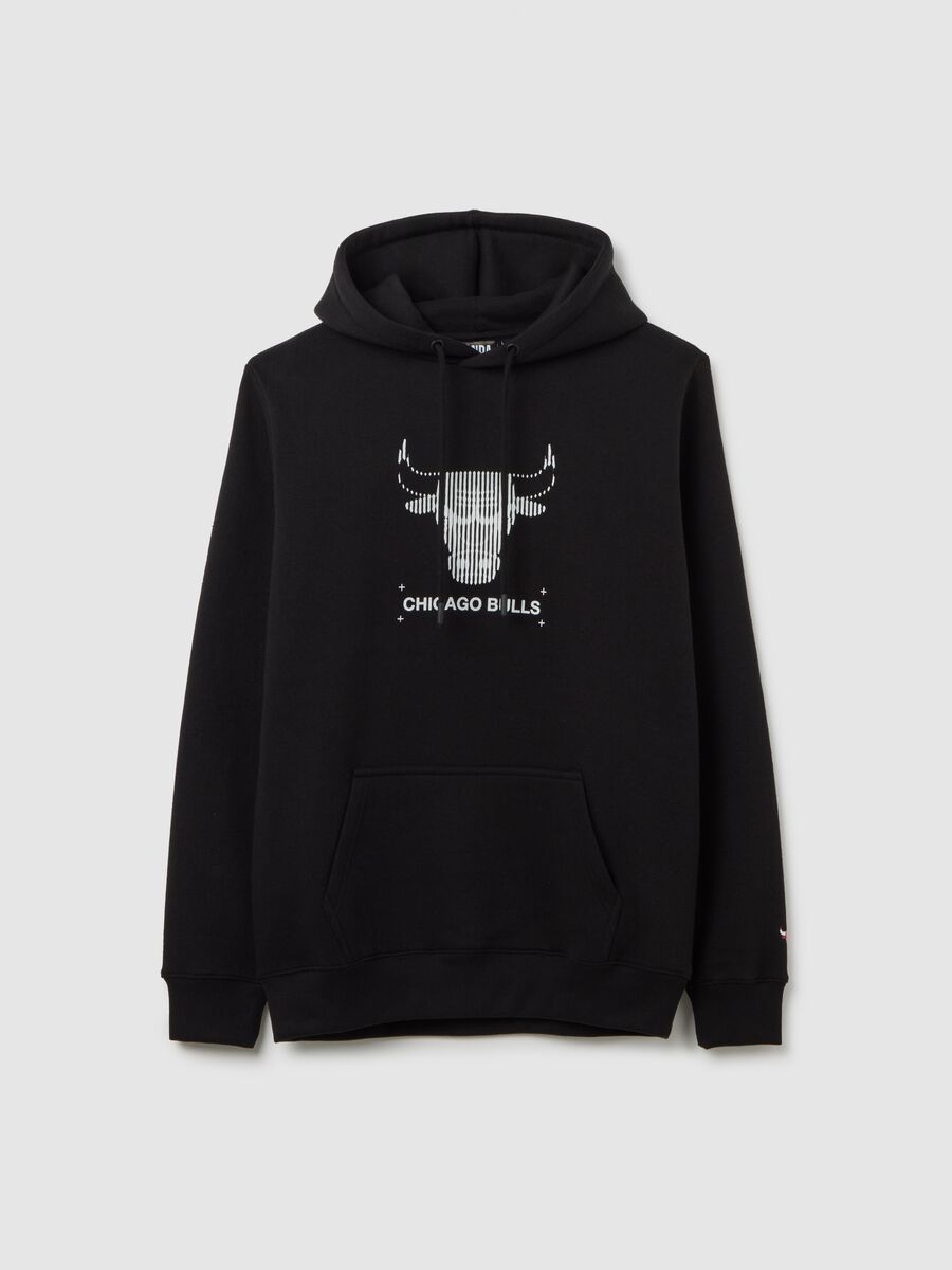 Black cotton blend hoodie with Chicago Bulls logo_4