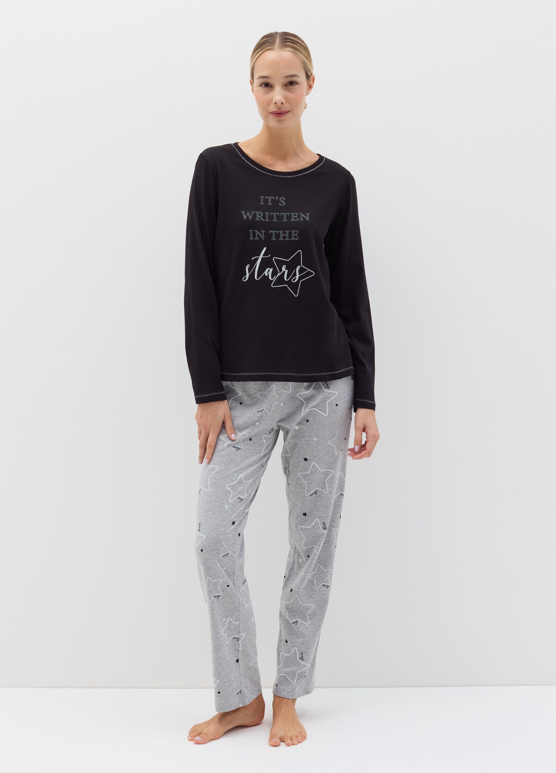 Long pyjamas in organic cotton with stars print