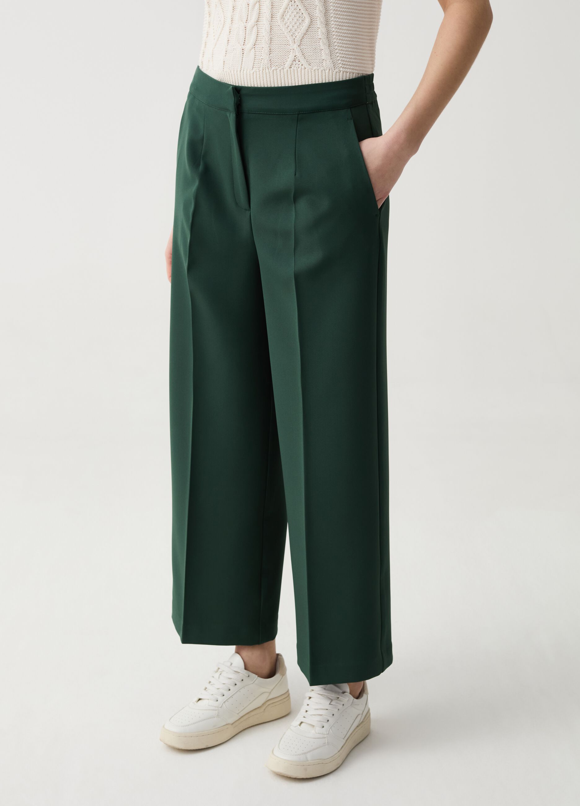 Pantaloni cropped wide leg con pinces