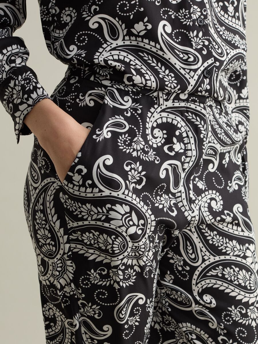 Wide-leg trousers with all-over print_3