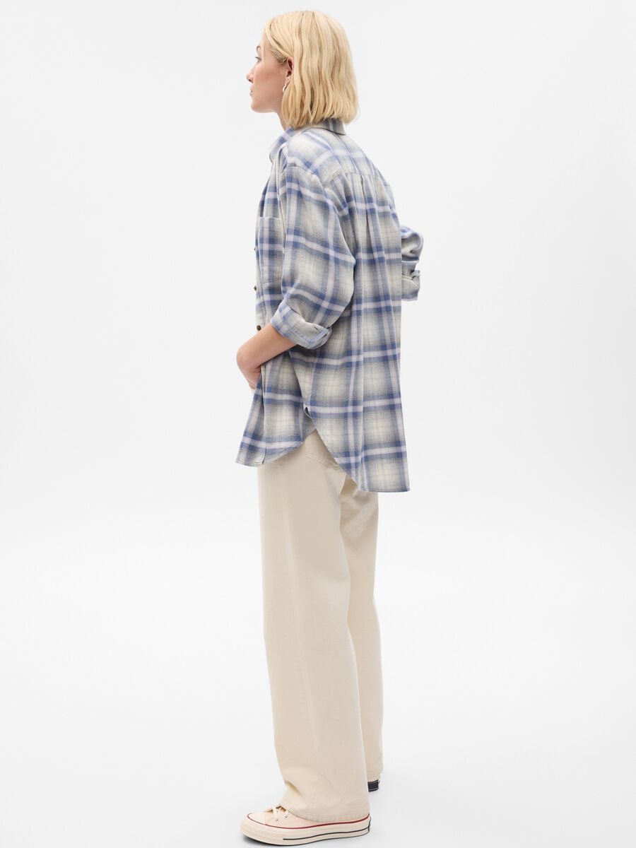 Oversized shirt in flannel with check pattern_1