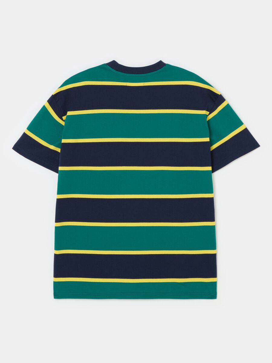 T-shirt with round neck and striped pattern_4