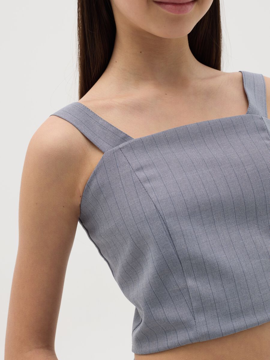 Top with striped pattern_1