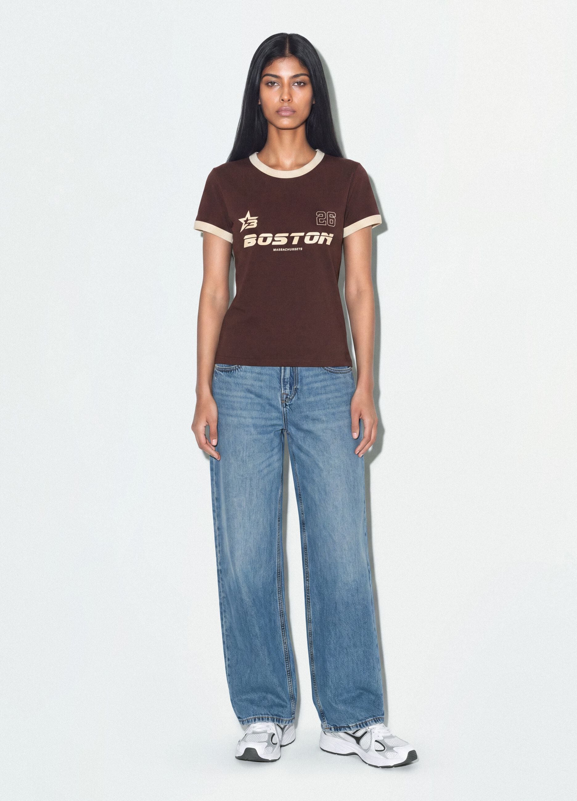 Brown cotton T-shirt with front graphic print and contrast trims