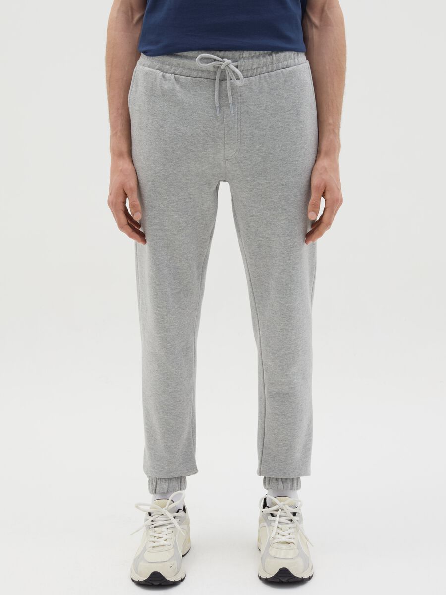 Essential fleece joggers with drawstring_1