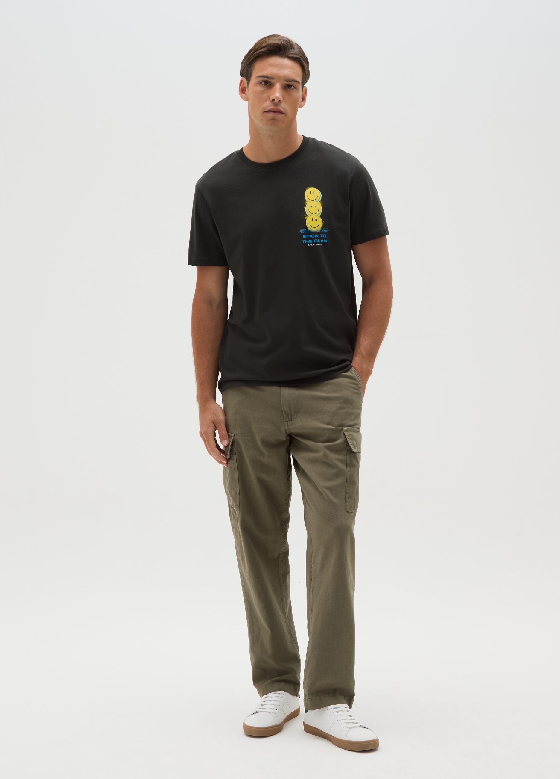 Men's regular fit black pure cotton T-shirt with print