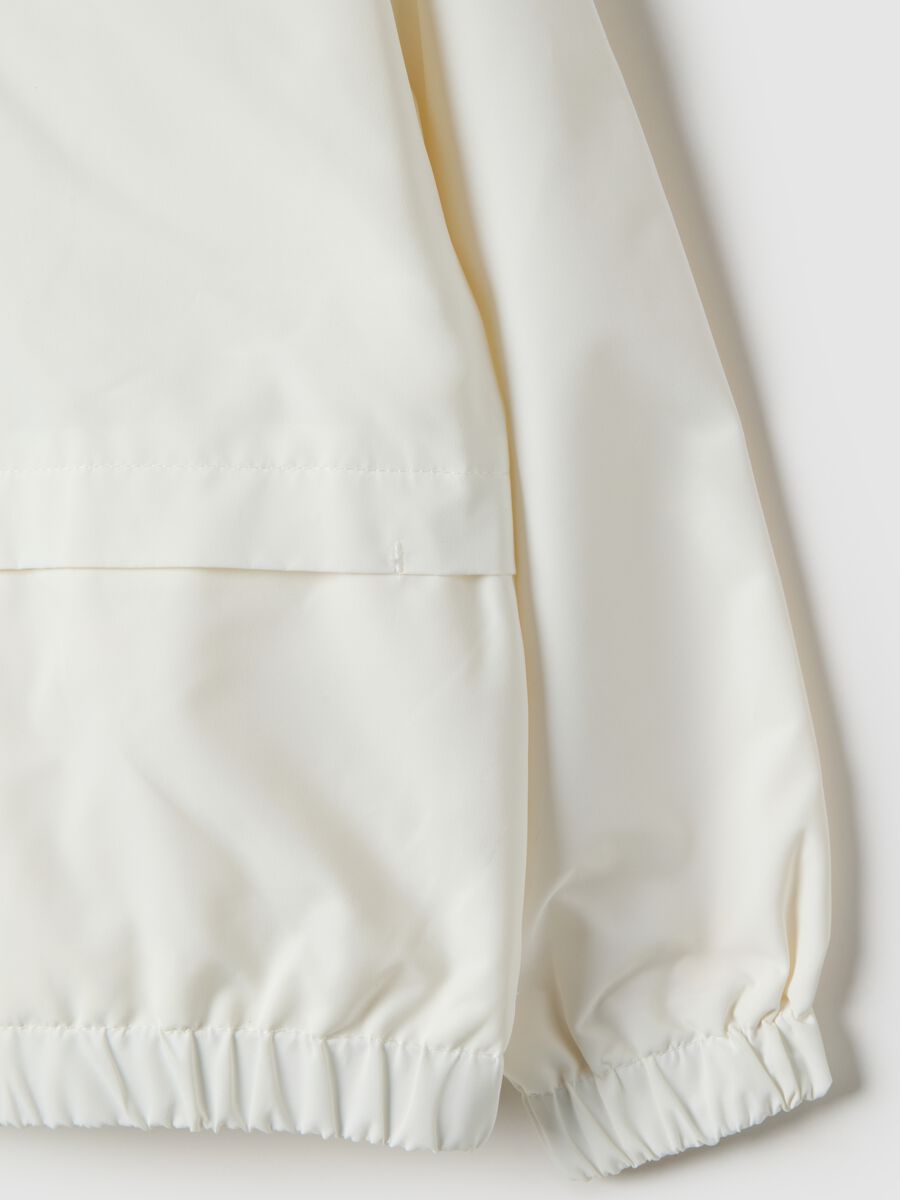 White lightweight girls' jacket regular fit with zip and hood_3