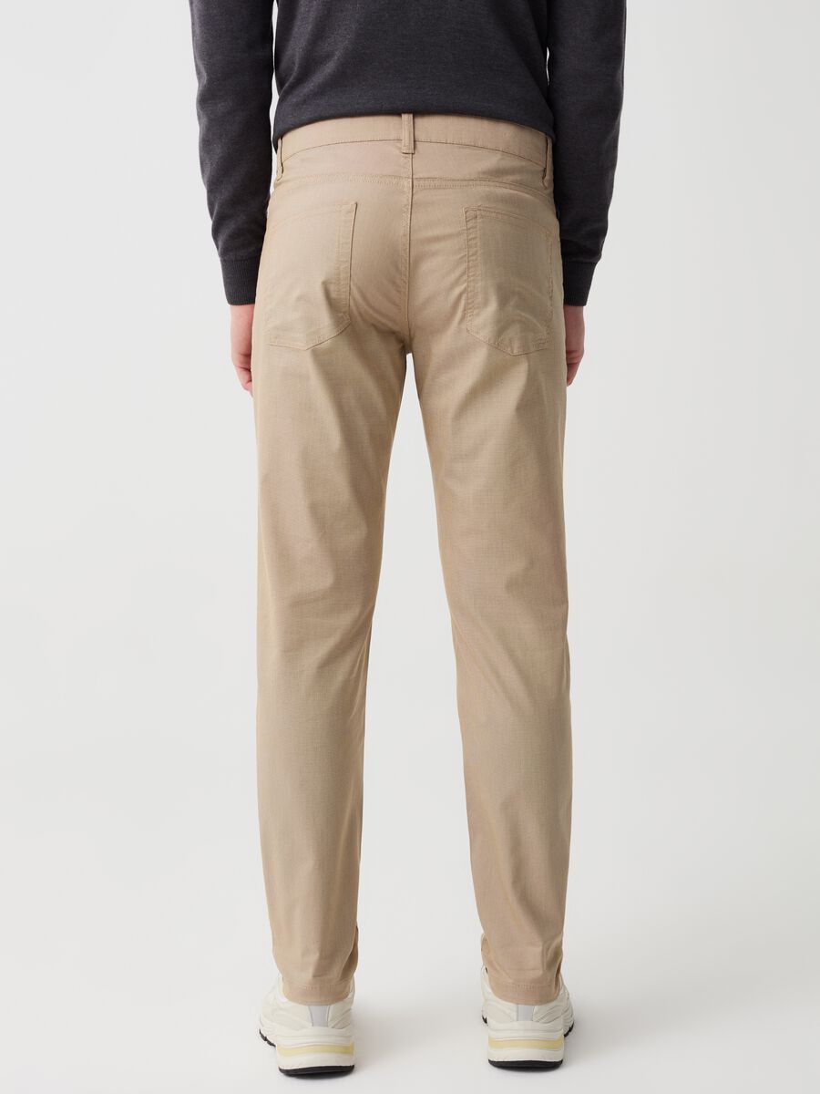 Five-pocket trousers with micro weave_2