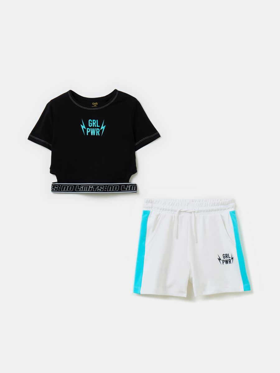 Jogging set with shorts and cut-out T-shirt_0