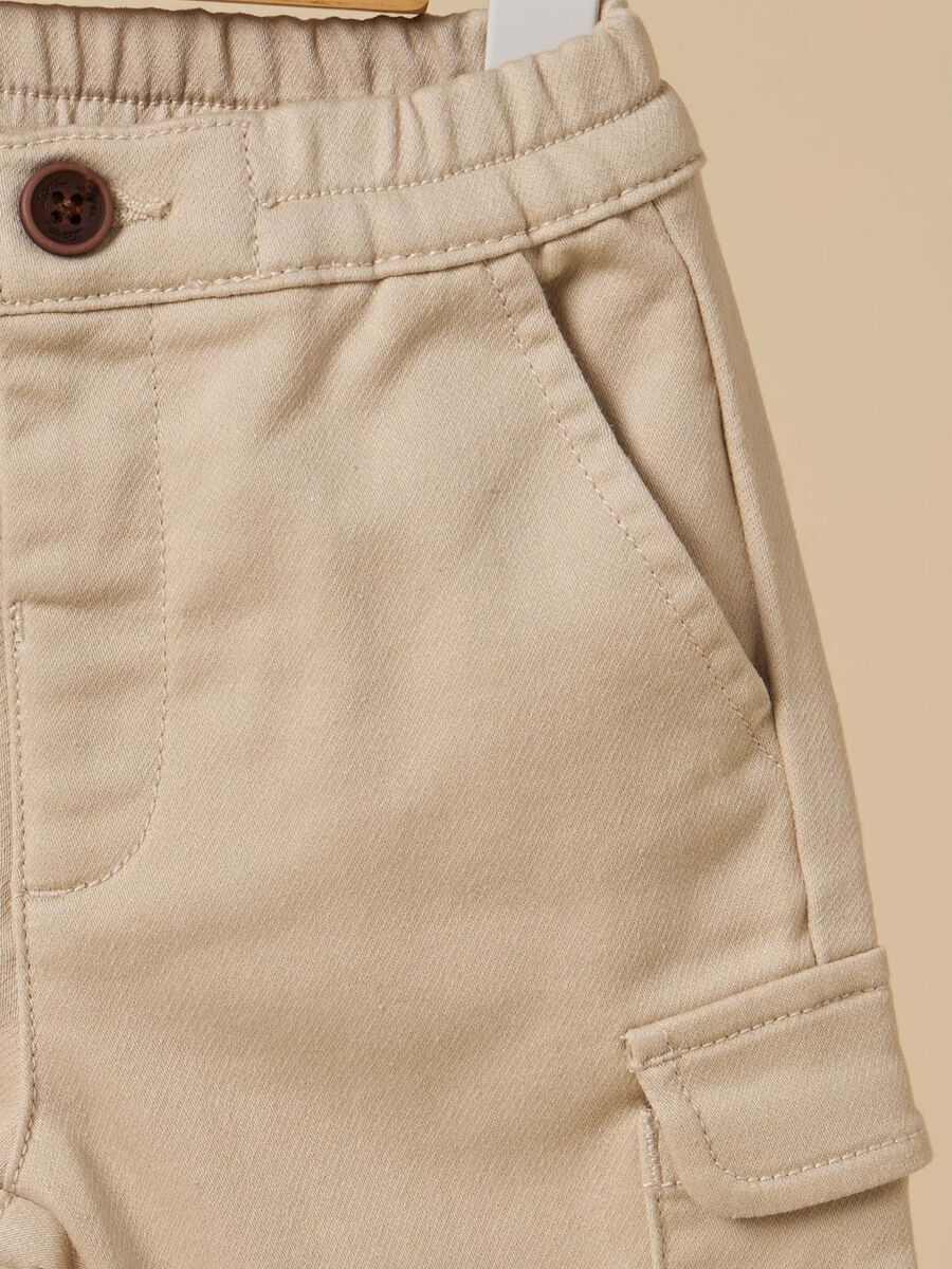 Cotton blend cargo trousers_1