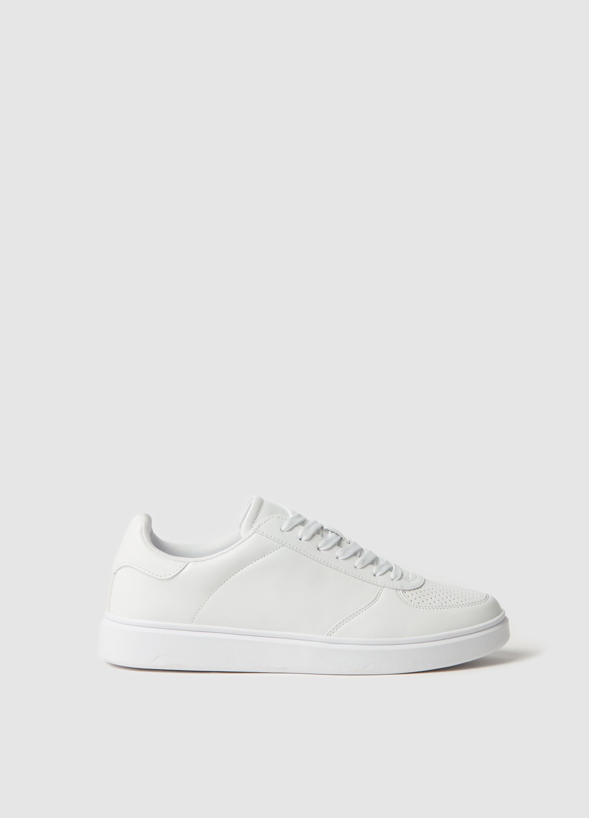 Solid colour lace-up sneakers