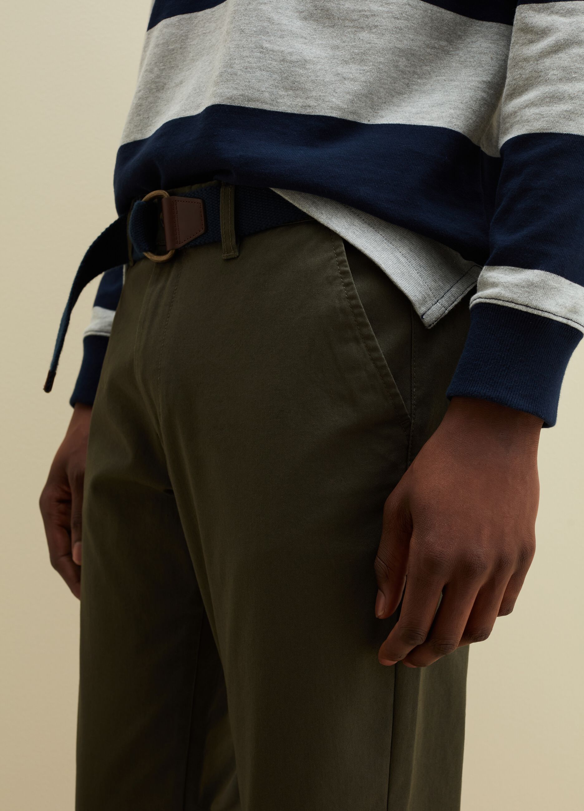 Pantaloni chino in cotone_2