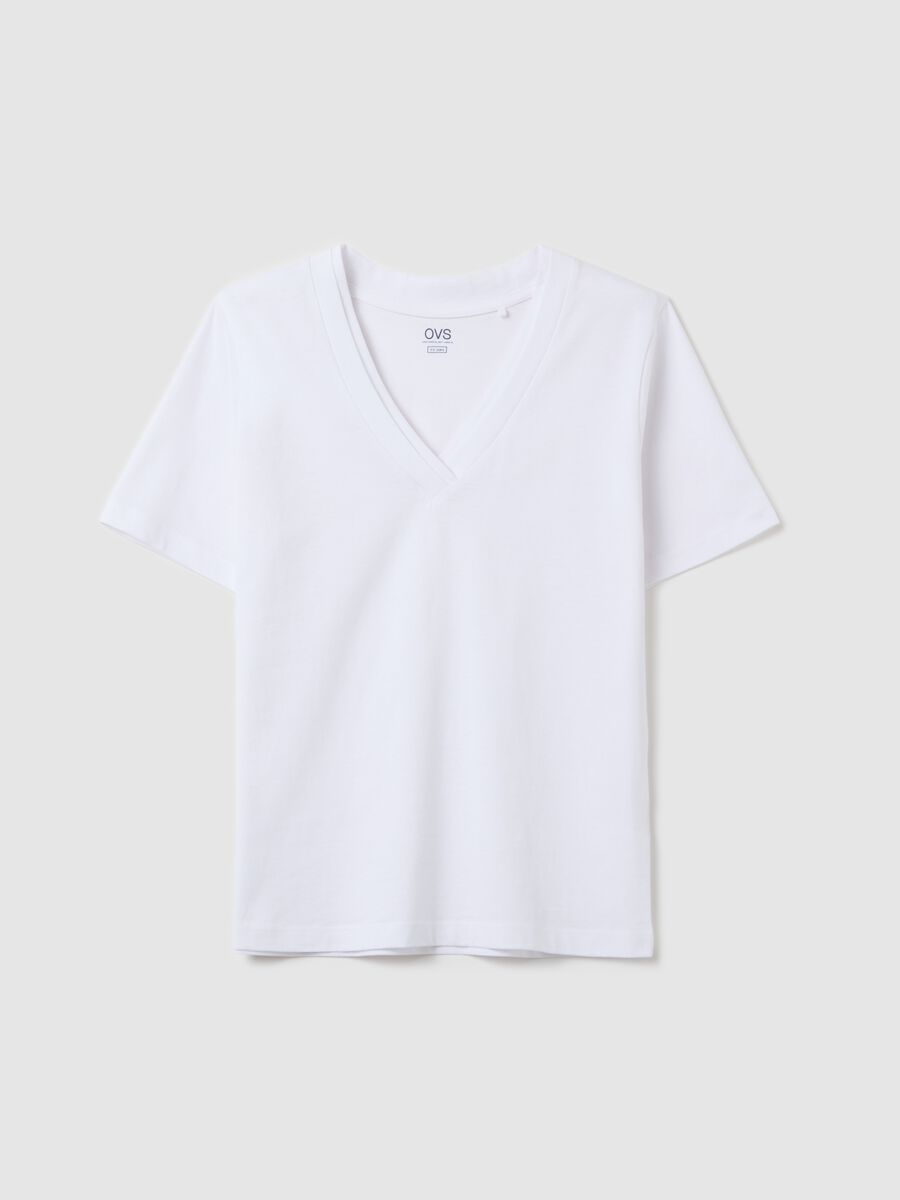 White T-shirt with V neck_4