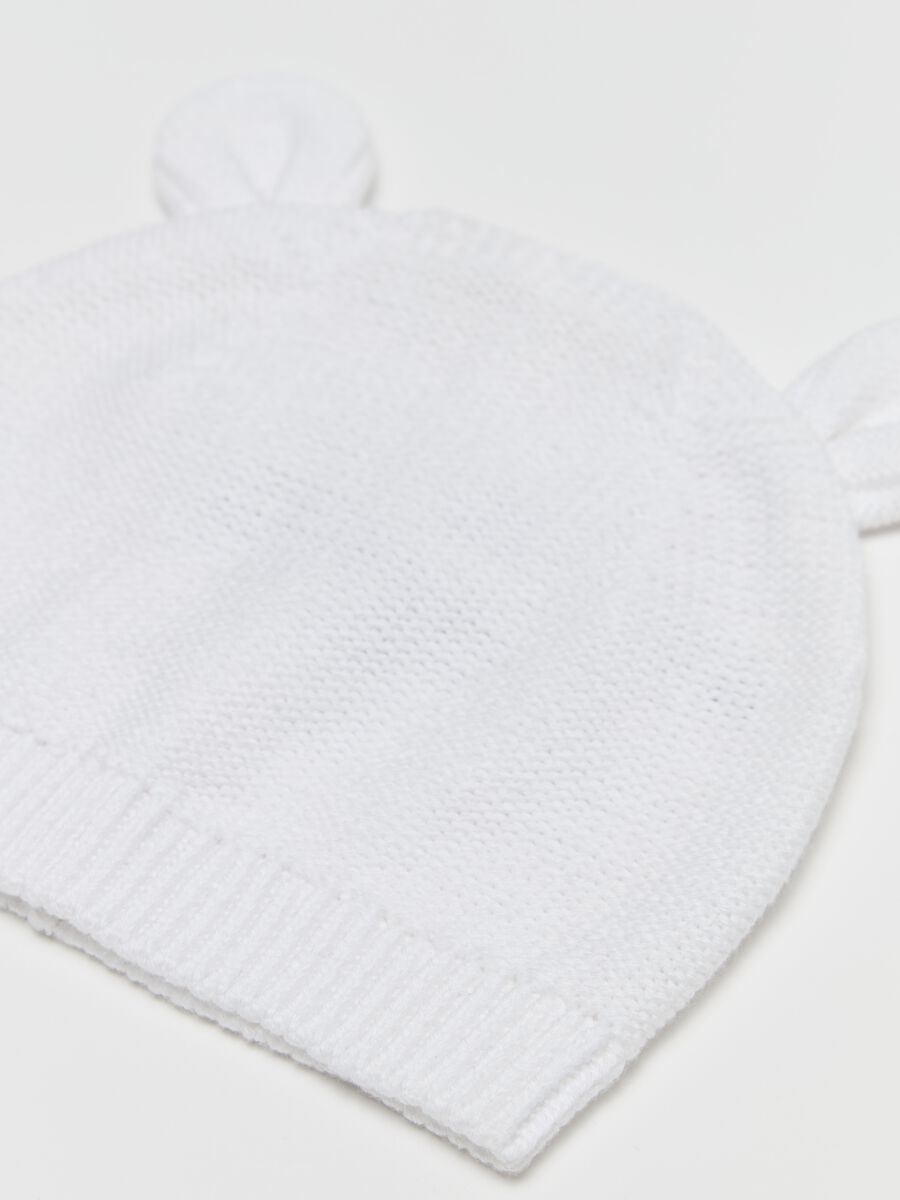 Knitted hat with ears_1