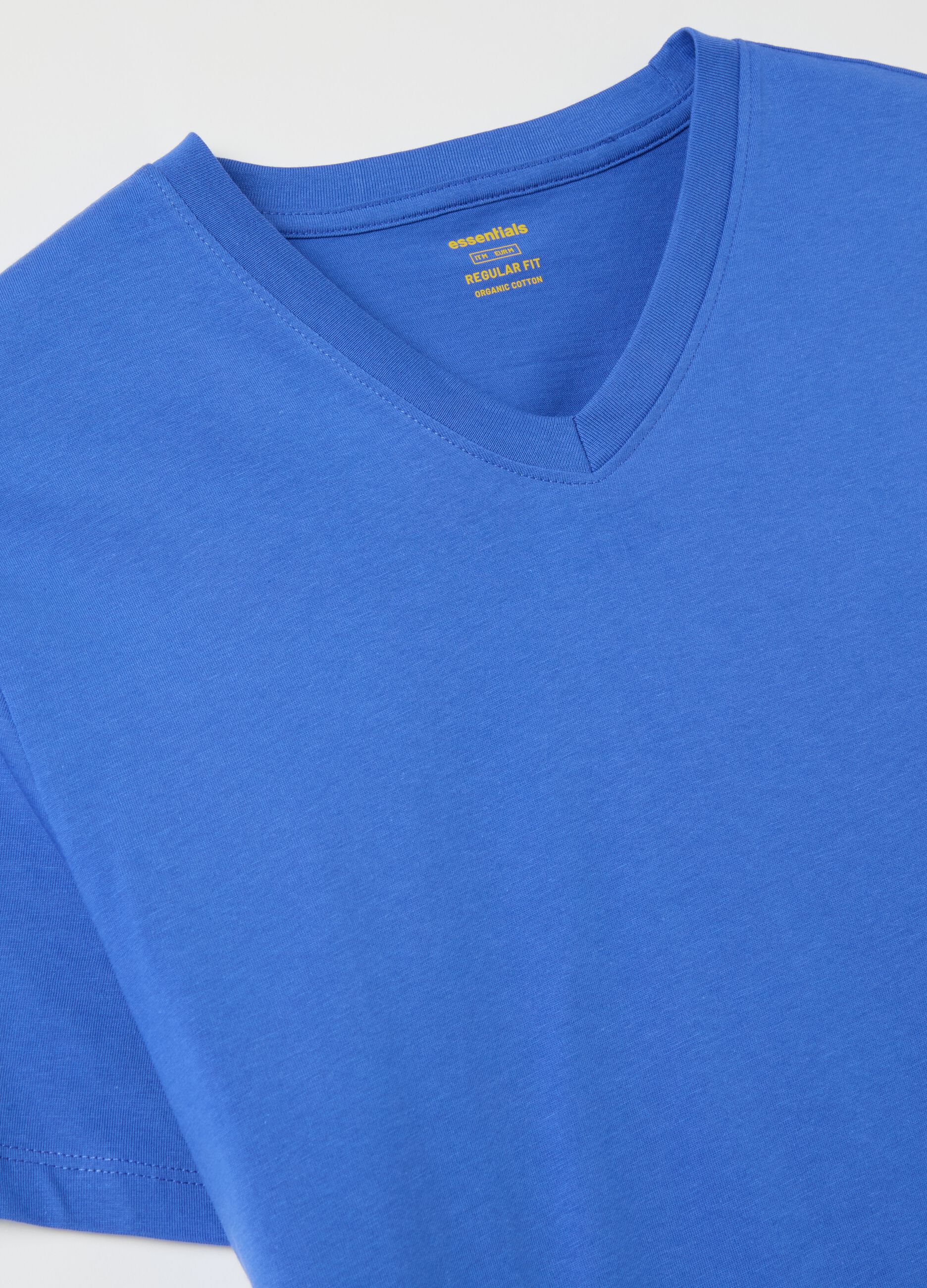 Organic cotton T-shirt with V neck