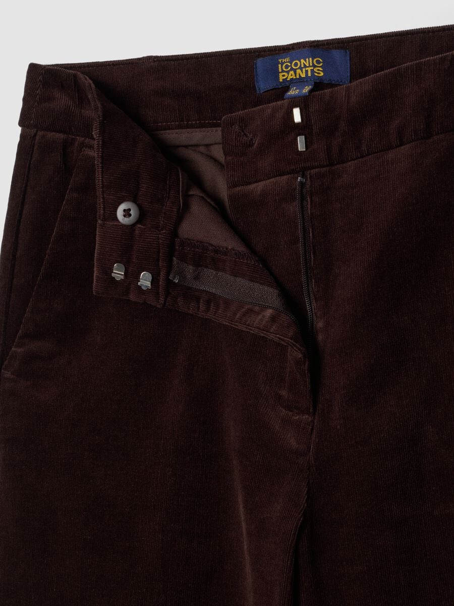 Pantaloni The Iconic Pants marroni in cotone elasticizzato a coste straight fit_5