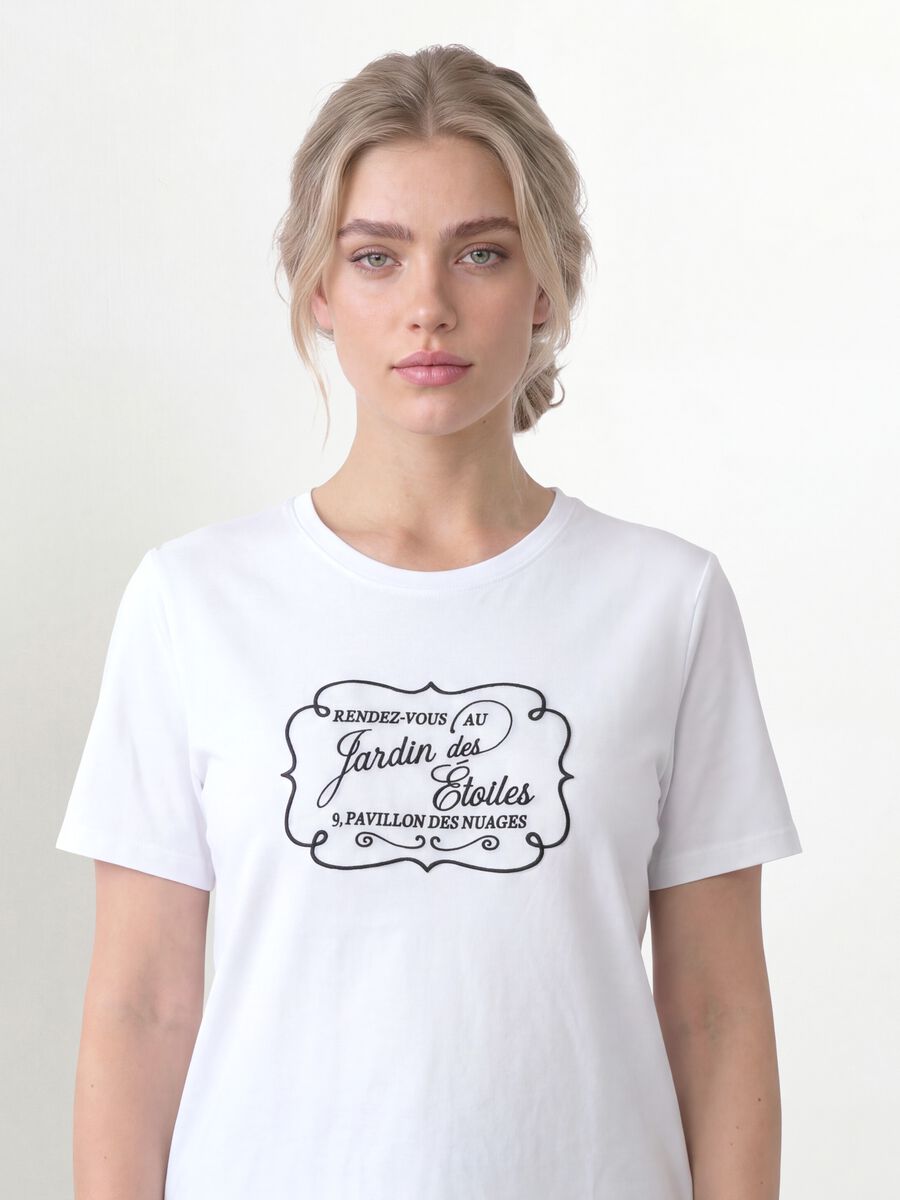 White pure cotton crew-neck T-shirt with front print, regular fit_2