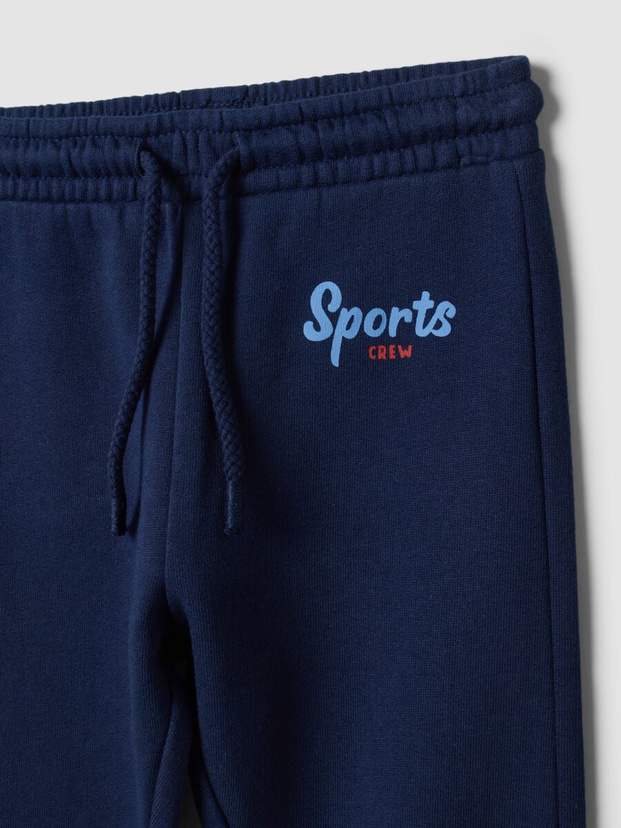 Completo jogging blu in puro cotone con stampa sportiva_2