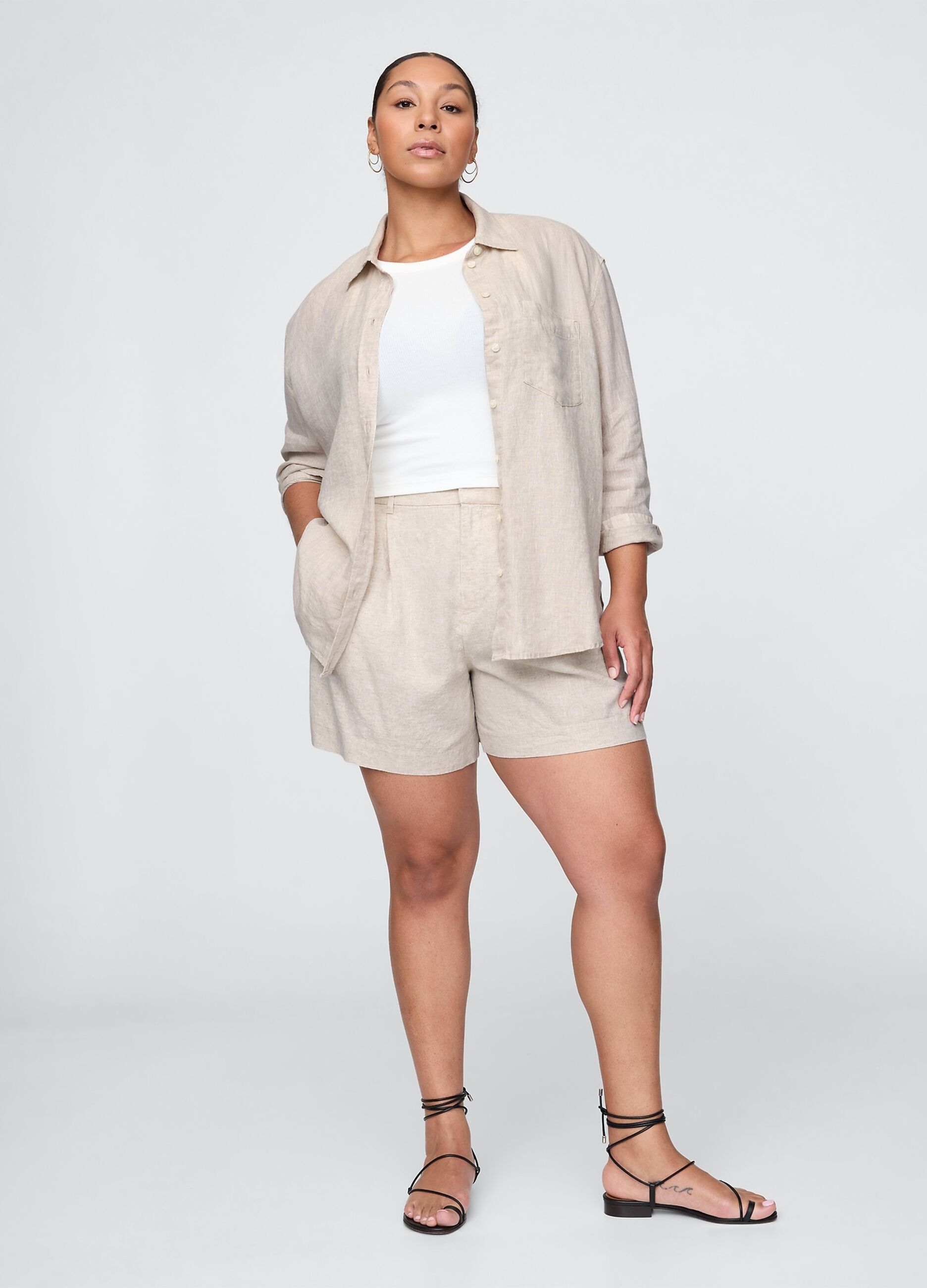Beige Gap Shorts in Linen and Viscose