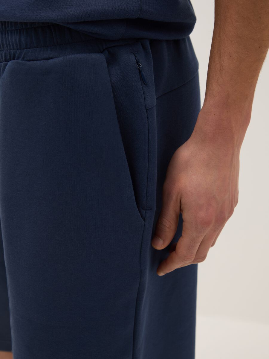 Regular fit blue stretch cotton bermuda shorts_3