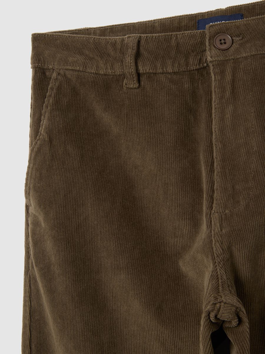 Pantaloni marroni in cotone elasticizzato a coste strette regular fit_1