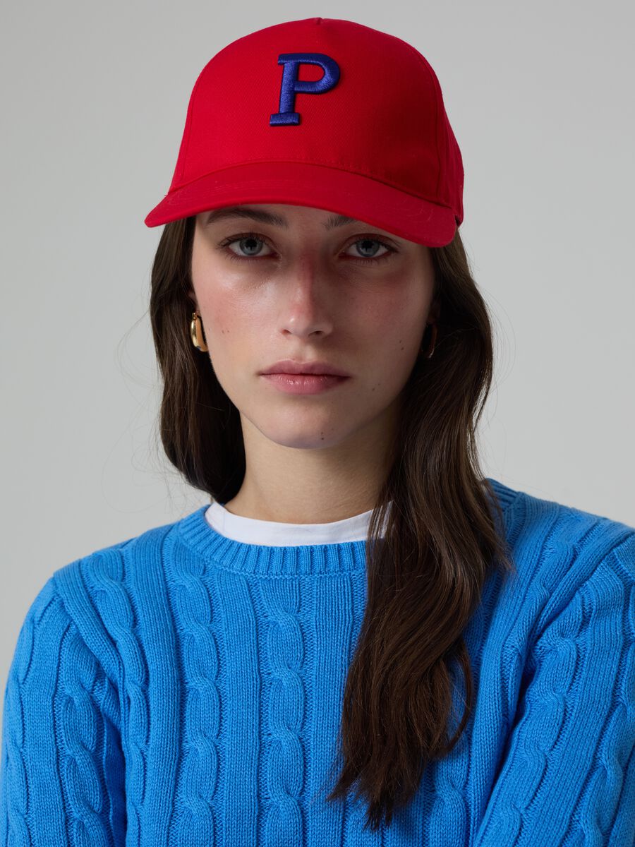 Ribbed pullover with cable-knit design_1