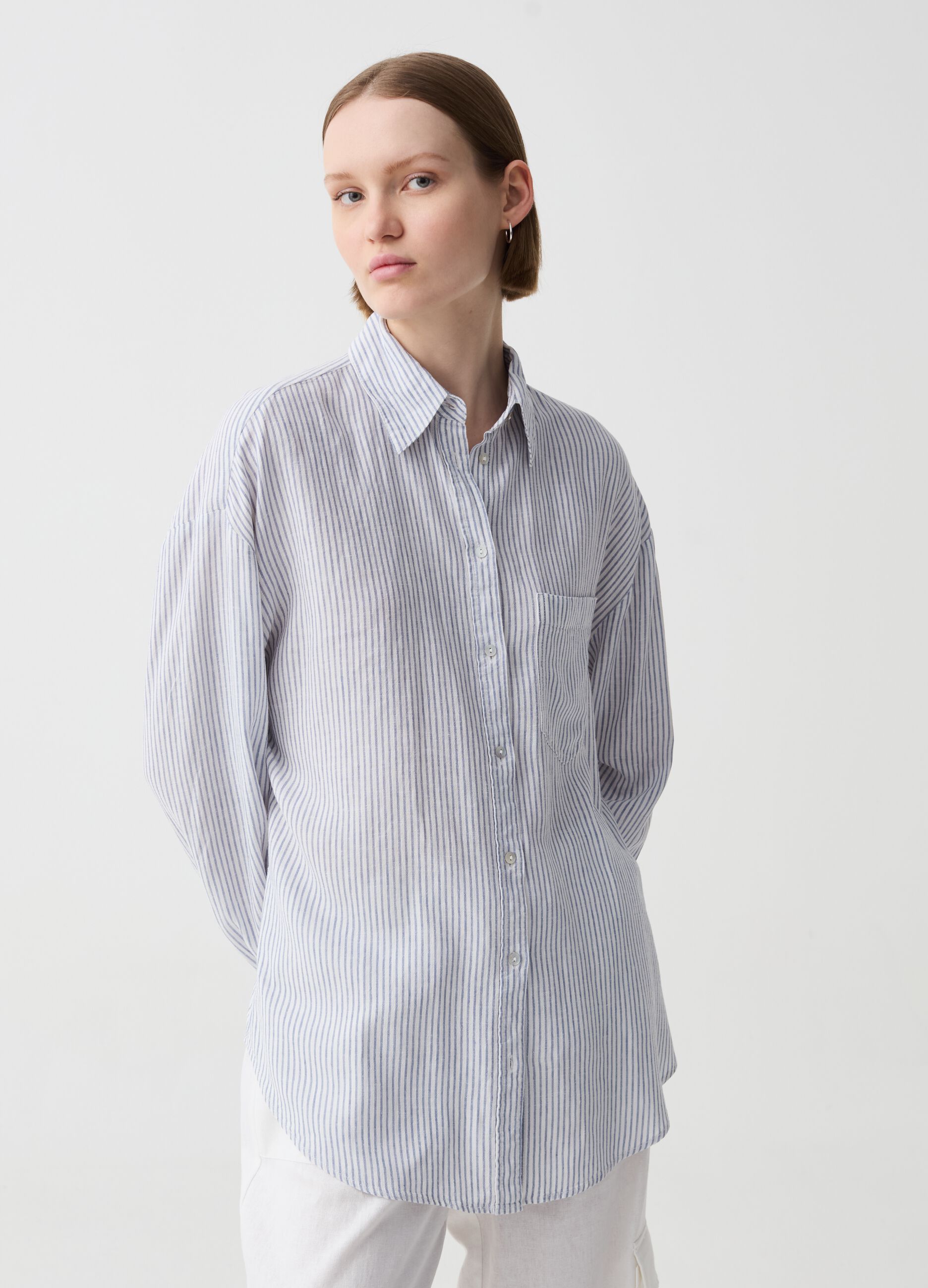 Linen and viscose oversized shirt with pocket