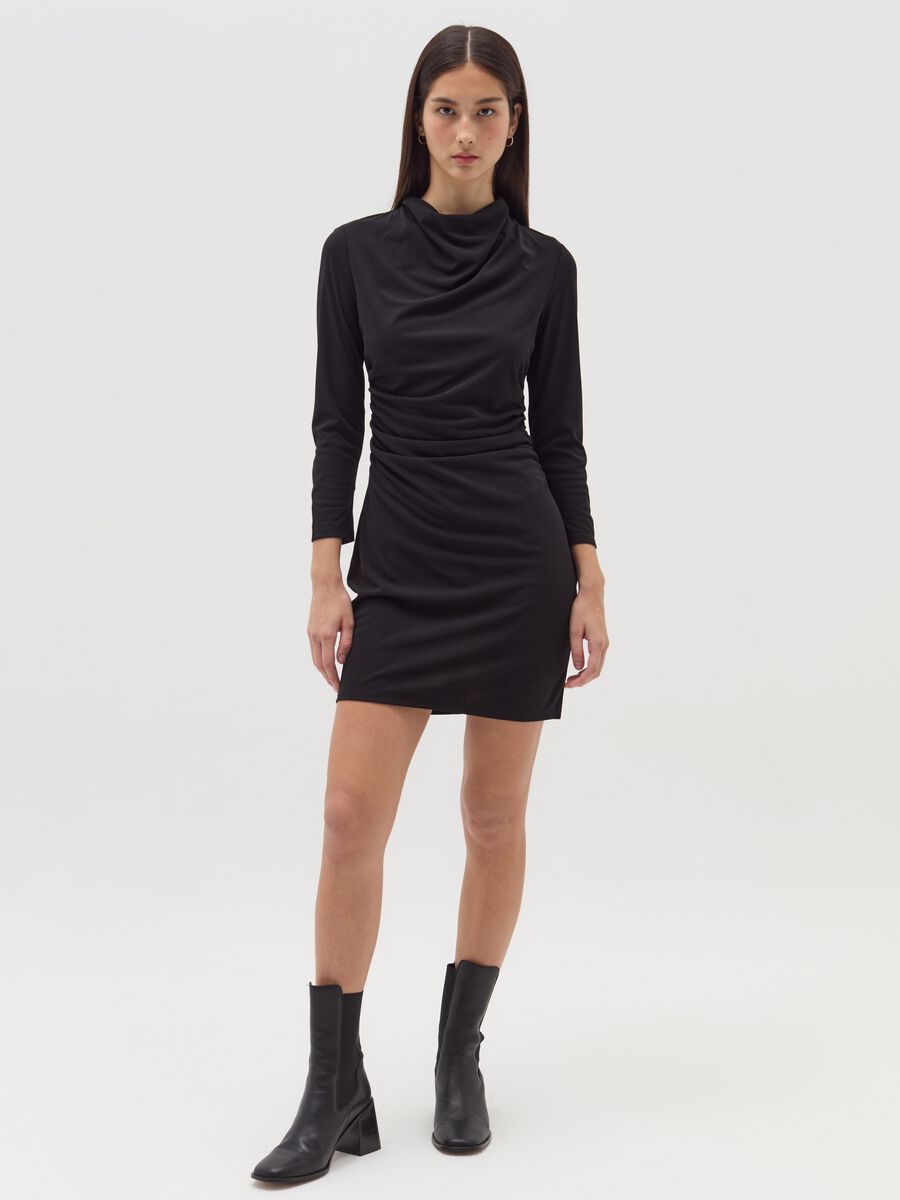 Vestito corto con arricciatura_0