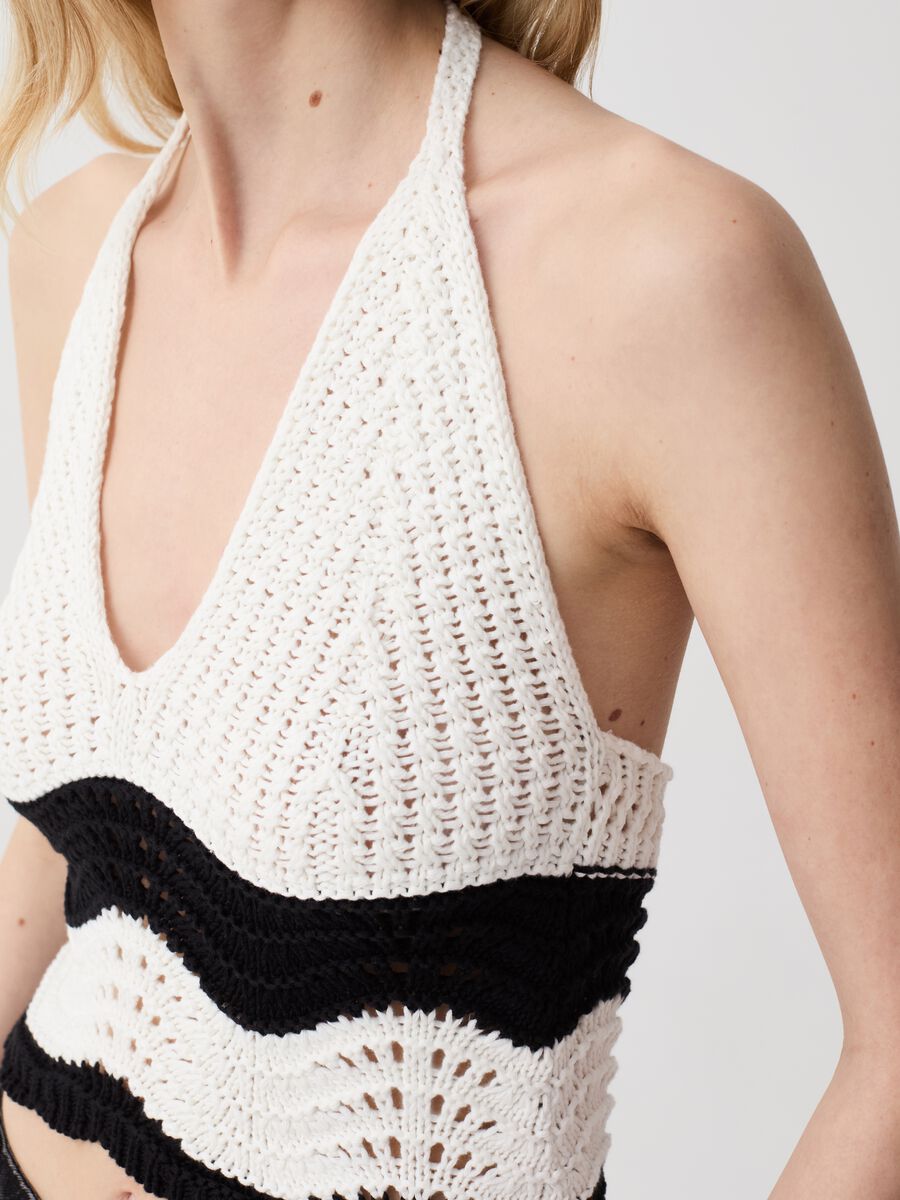 Crochet crop top with V neck_1