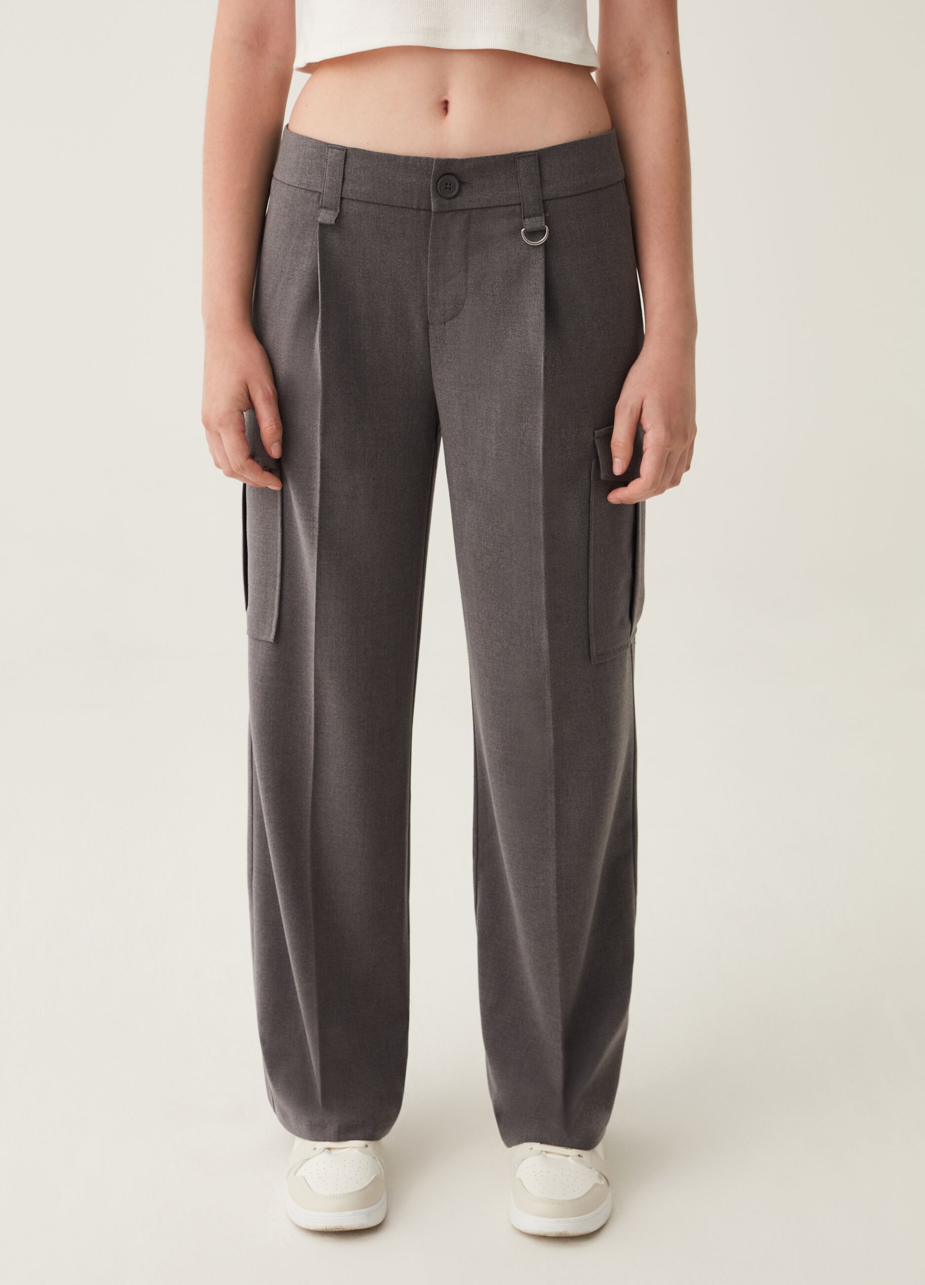Pantaloni cargo con pinces_1