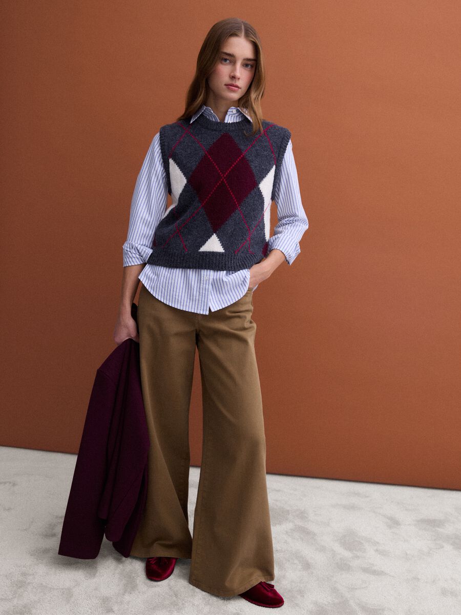 Grey jacquard wool-blend crew-neck gilet, regular fit_2