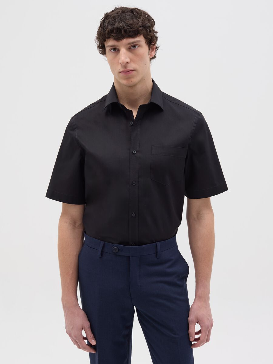 Regular-fit easy-iron shirt with short sleeves_0
