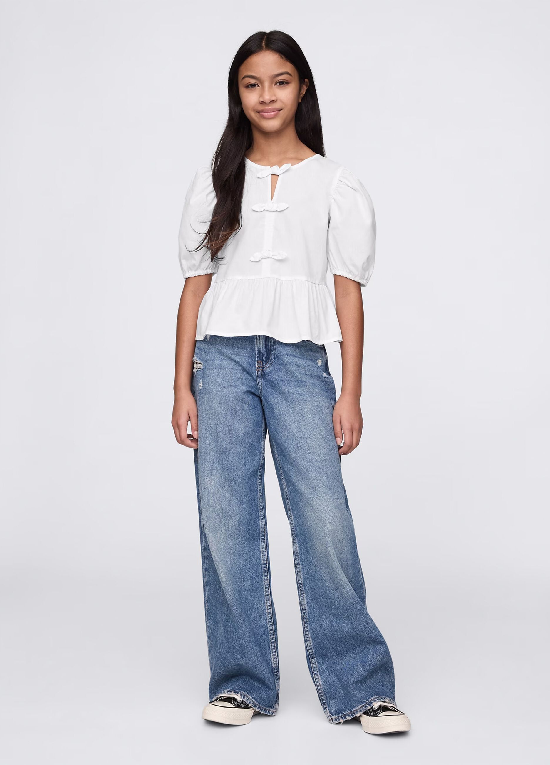 White shirt in cotton with bows