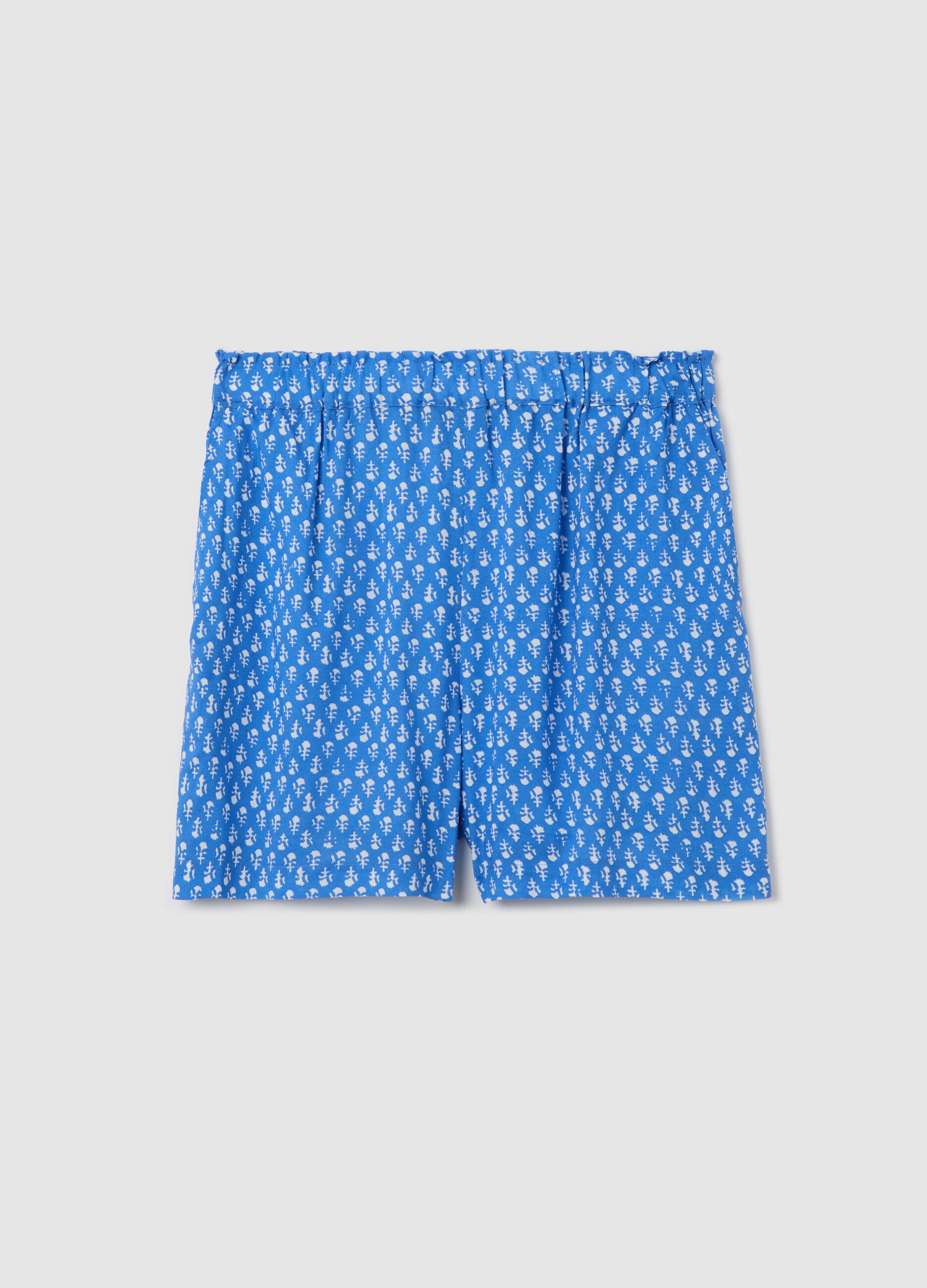 Light blue viscose shorts with ethnic pattern
